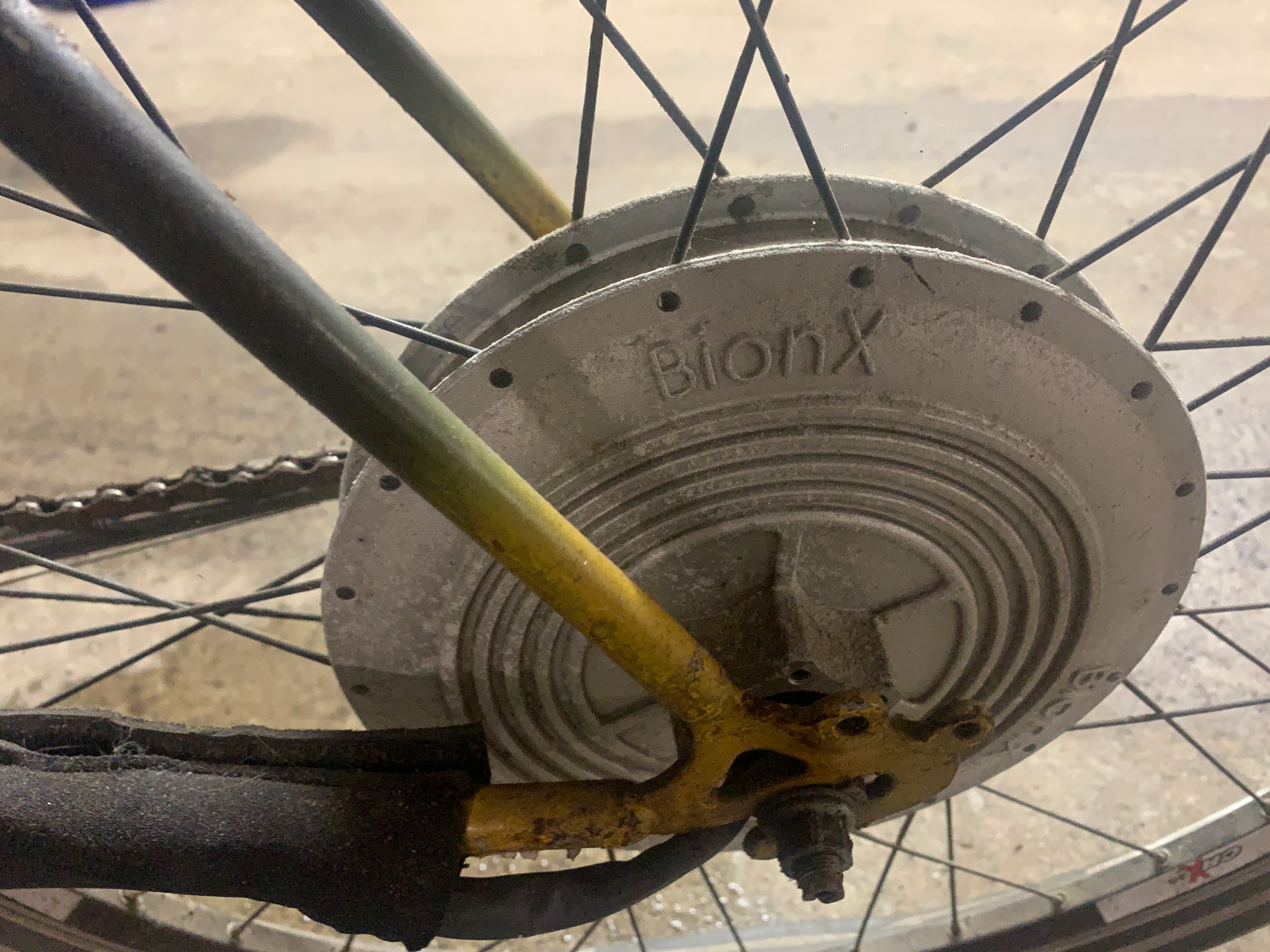 BionX 36V E-Bike Conversion System + City Hybrid Mountain Bike - photo 3