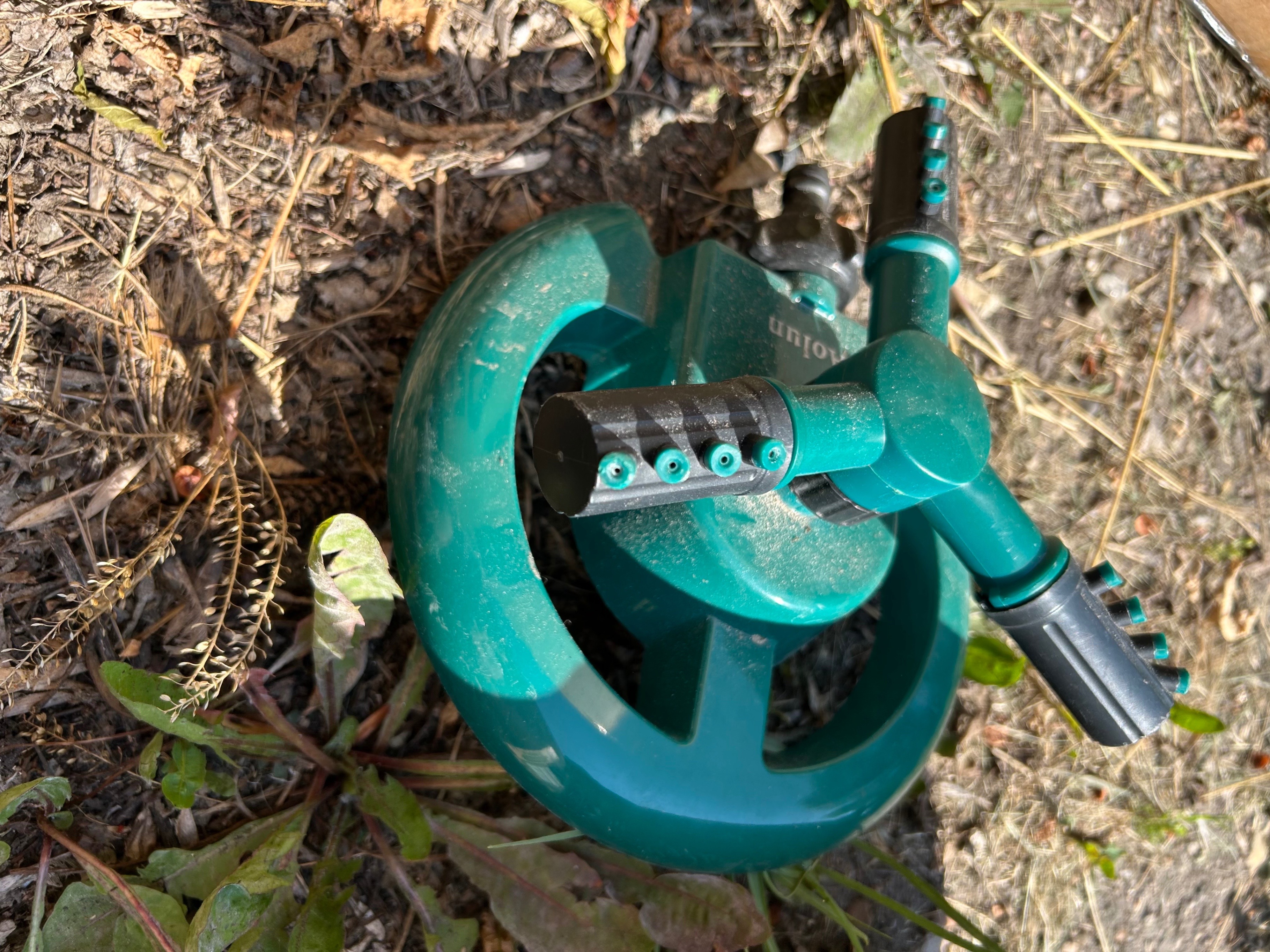 Lawn Sprinkler - Circular Pattern