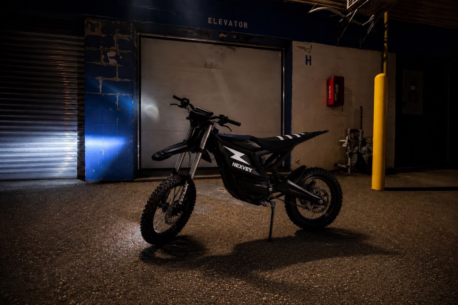 New NEXVEY FLASH Electric Dirt Bike – 35 MPH | Factory Sealed - photo 5