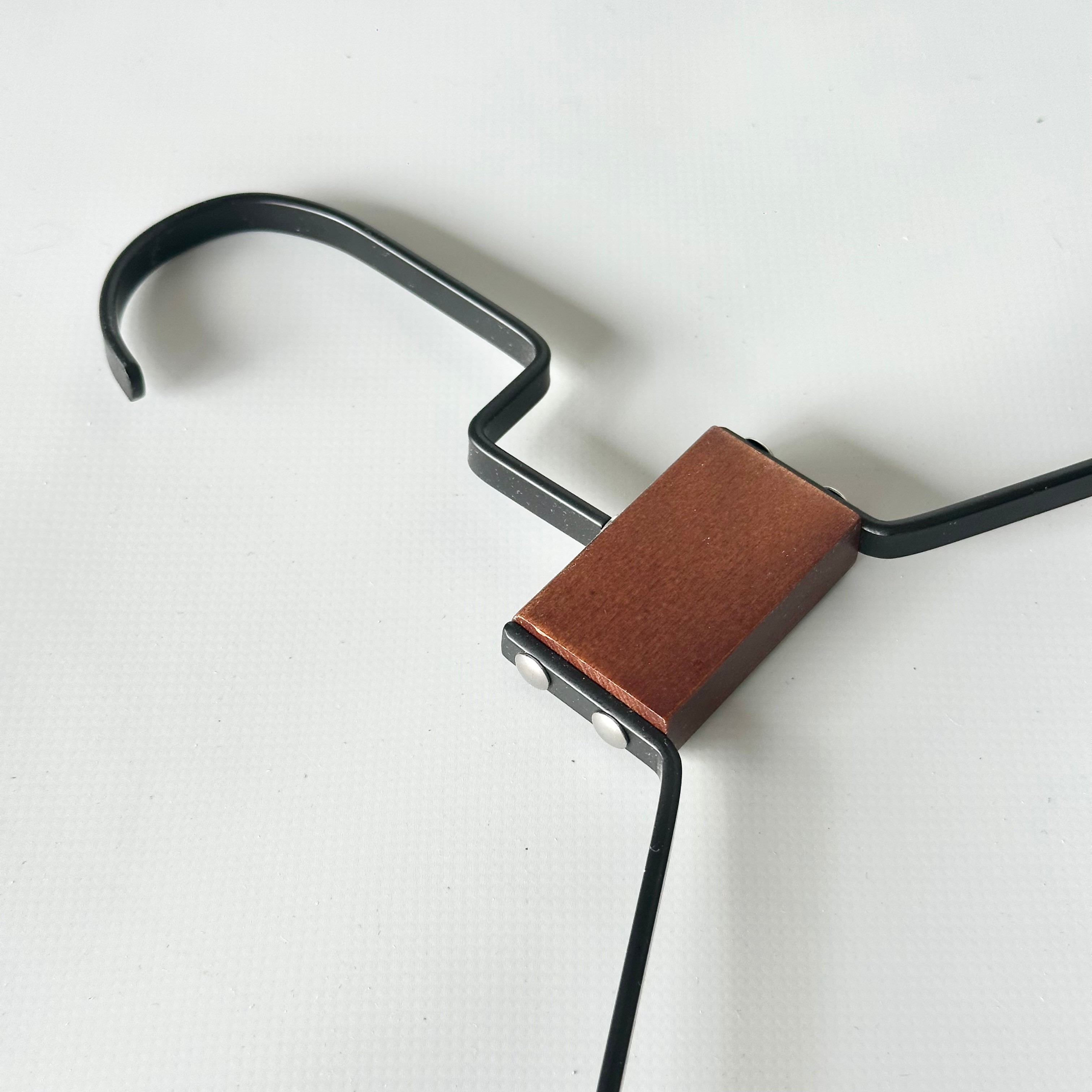 Wooden and Metal Wide Shoulder Clothes Hangers - photo 2