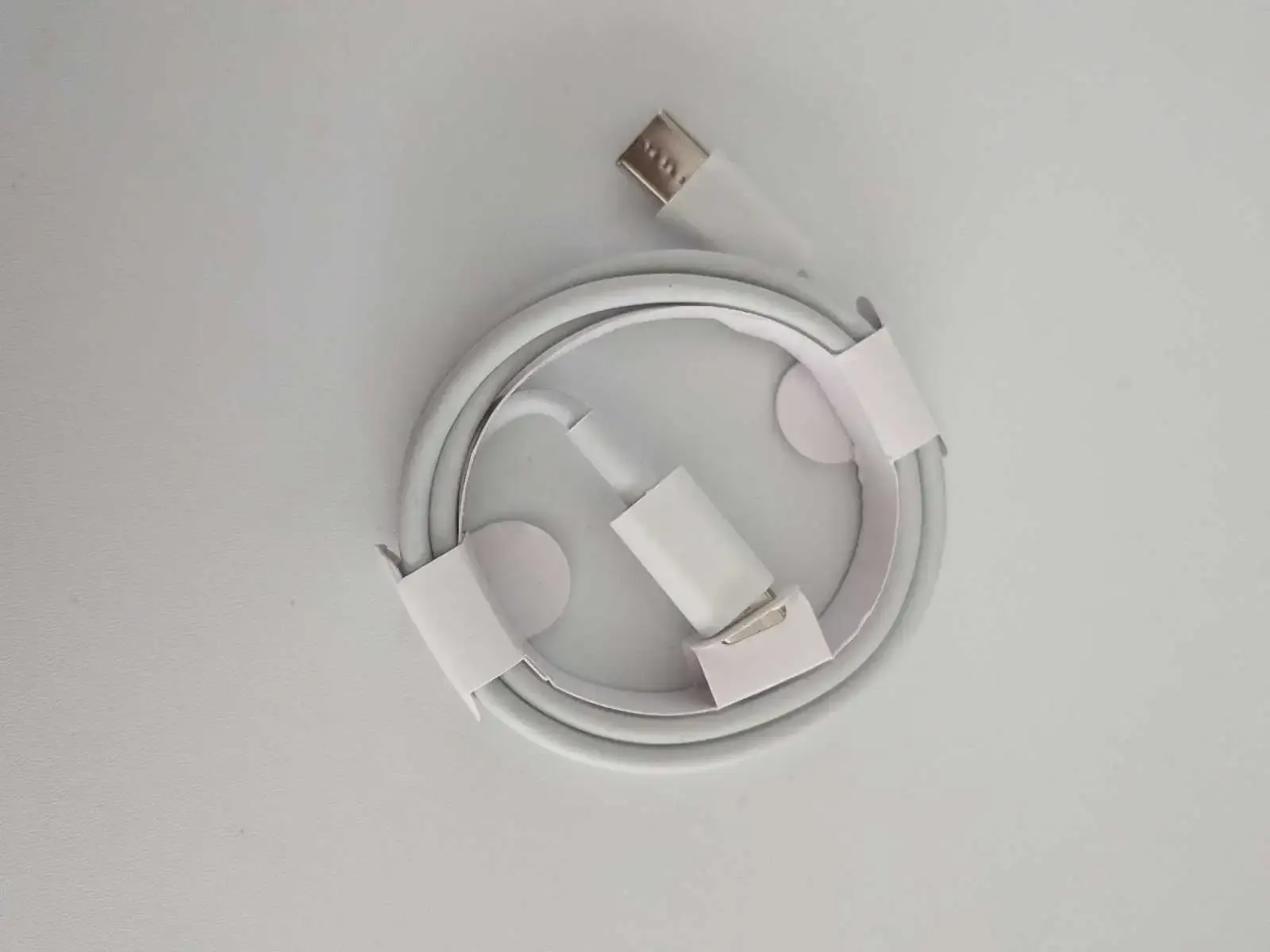 USB-C to USB-C Cable - photo 3