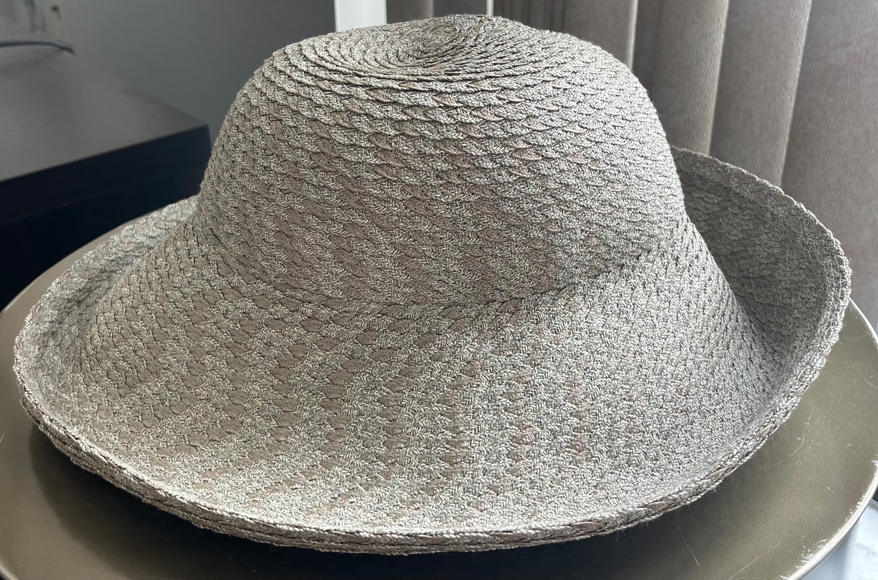 Vintage Eric Javits "Hampton" Packable Squishee Hat - photo 2
