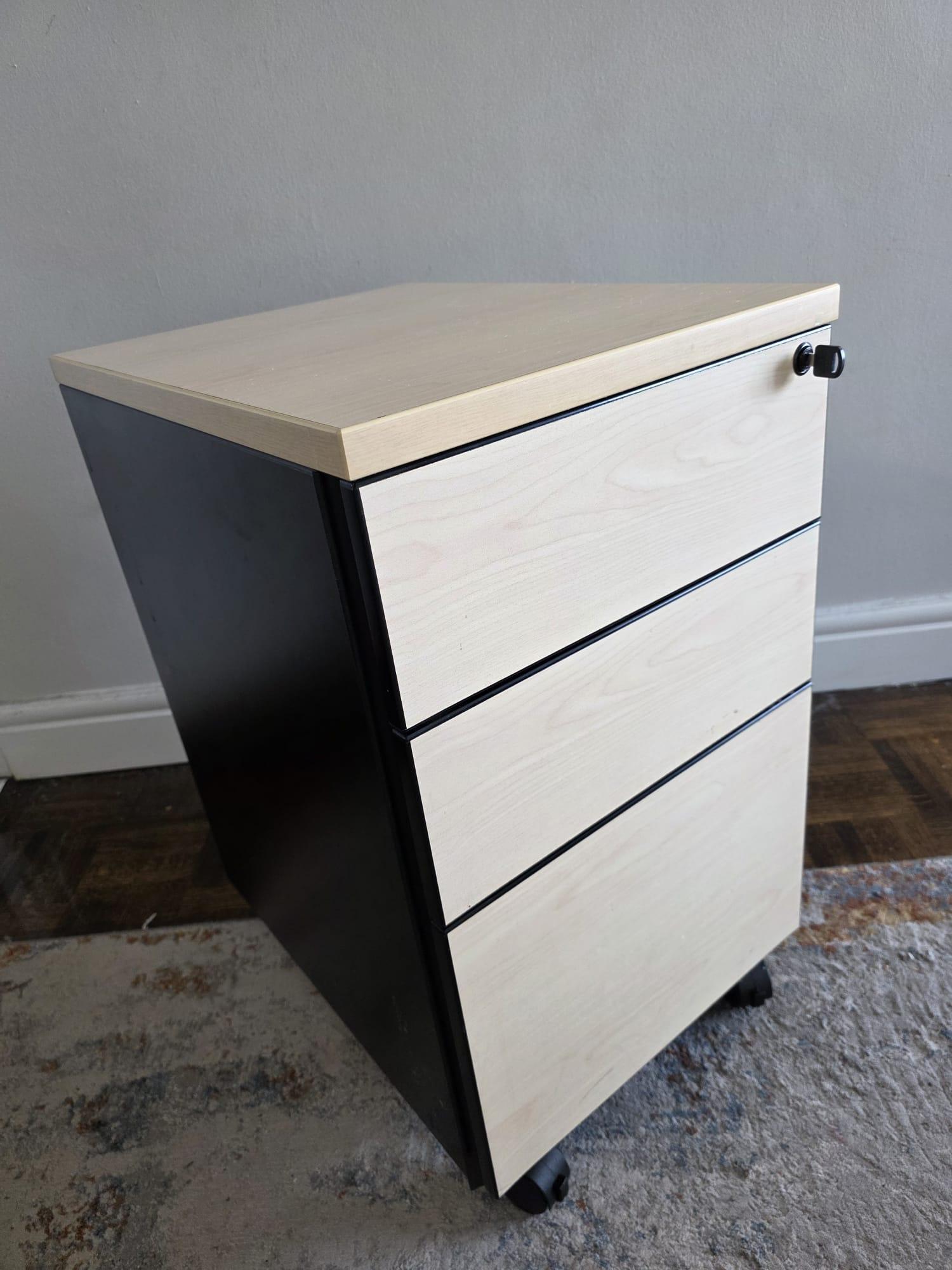 File Cabinet with Wheels and Lock - photo 2