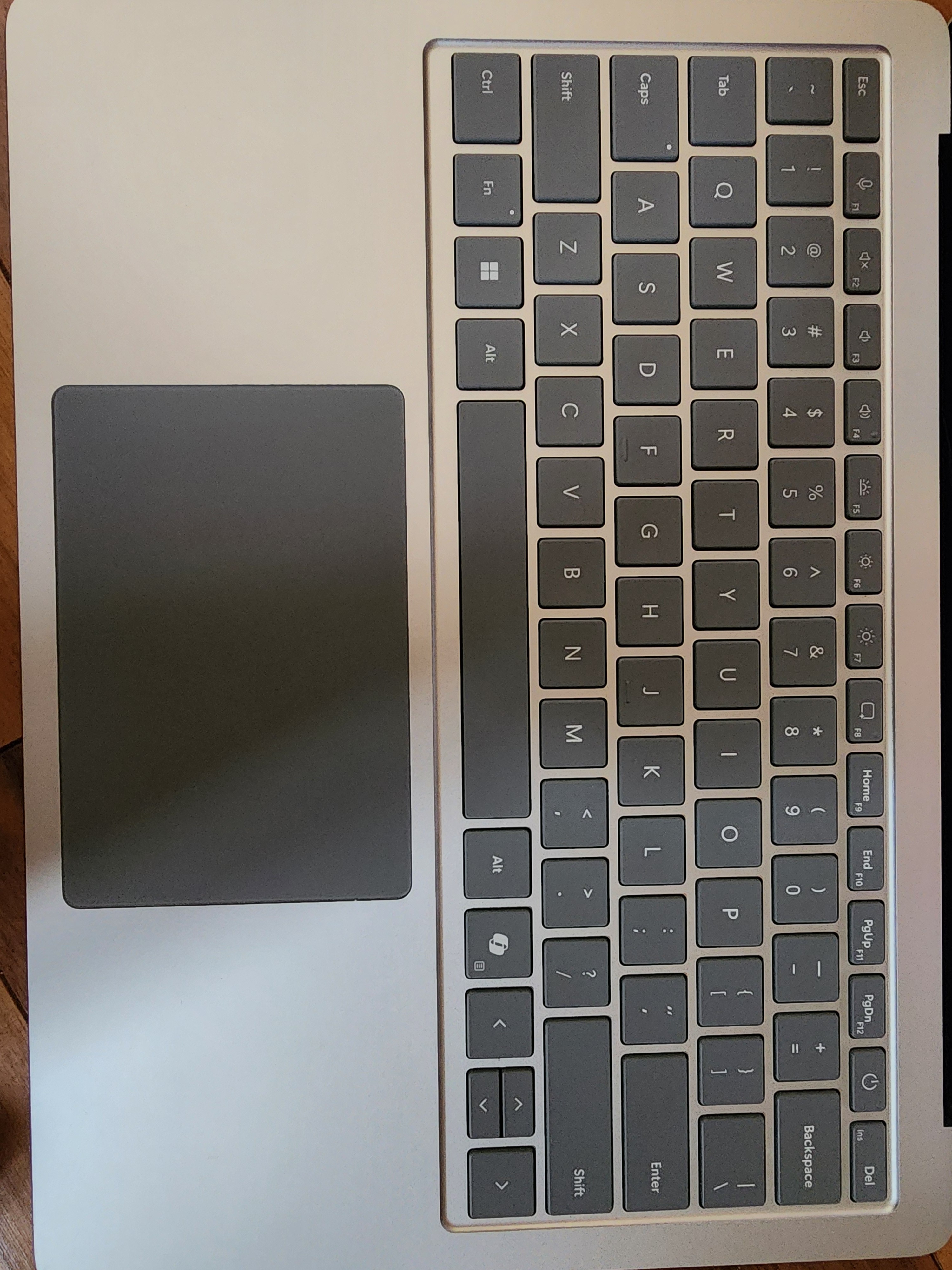Surface Laptop 7 (Snapdragon X Plus, 16GB RAM, 256GB SSD) - photo 4
