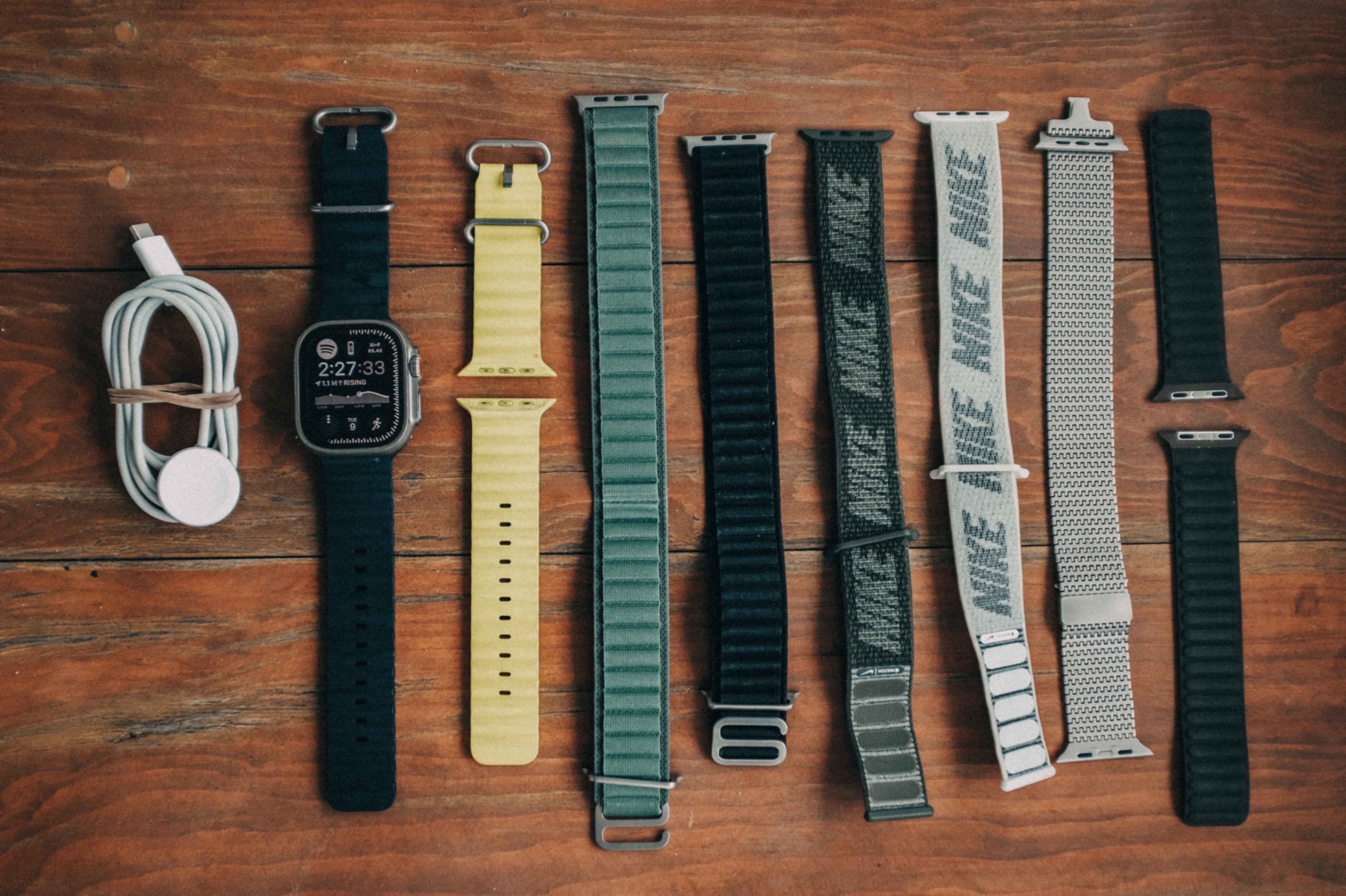 ⌚️ APPLE WATCH ULTRA (49MM) + 7 ORIGINAL APPLE BANDS - photo 2