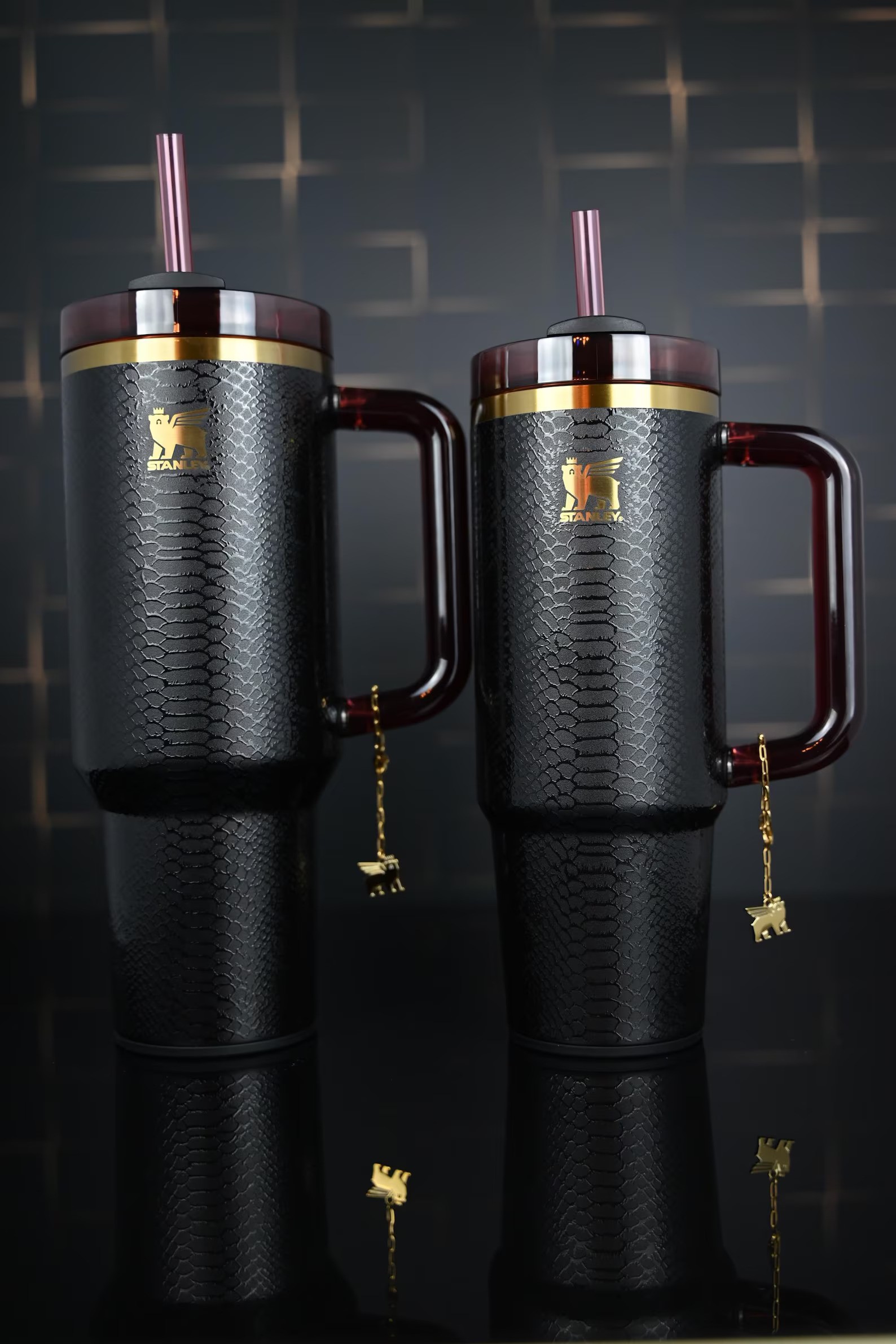 The Quencher Luxe Tumbler 40 Oz - Black Snakeskin
