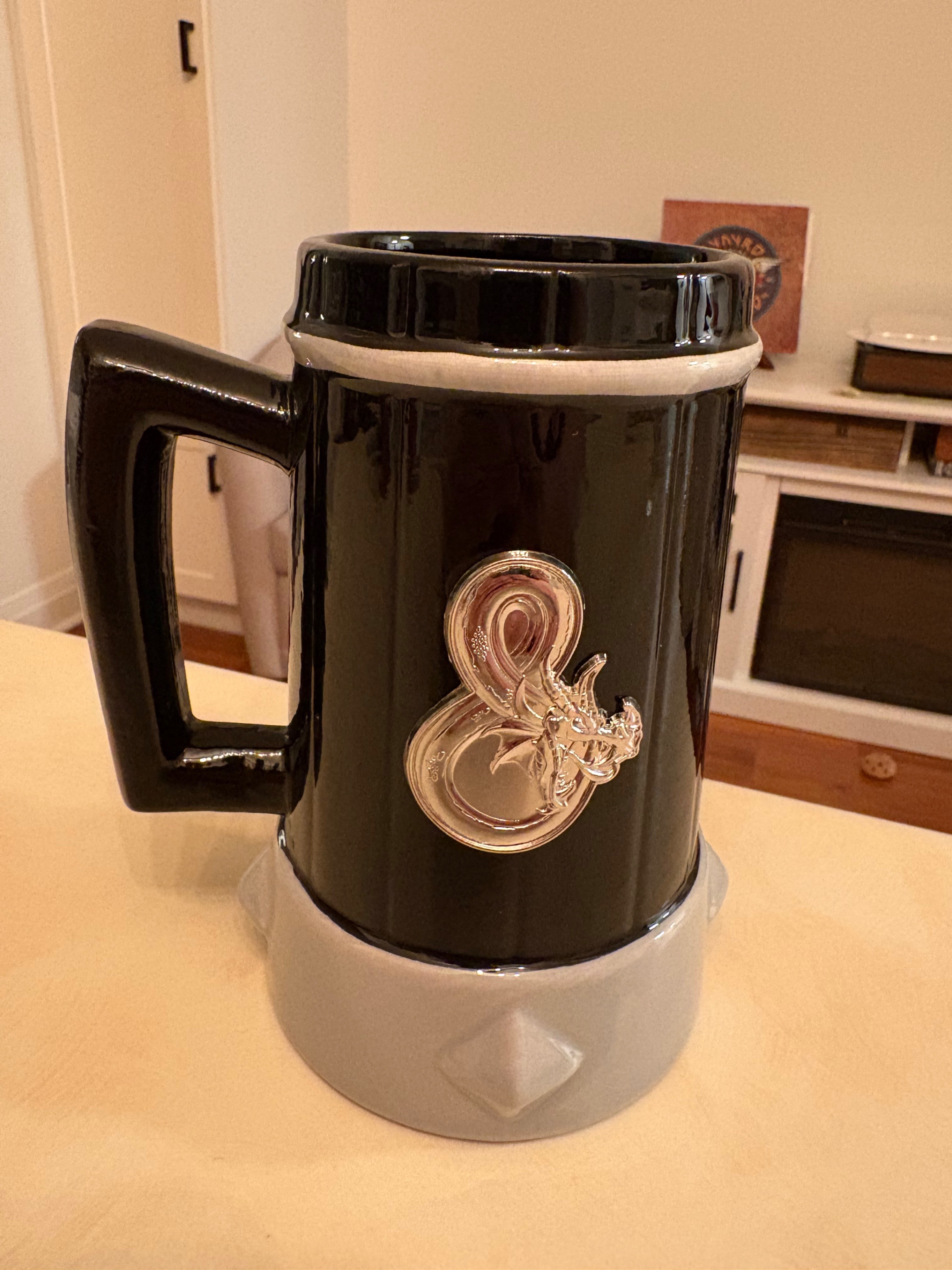 Dungeons & Dragons Giant Ceramic Stein Mug - photo 4