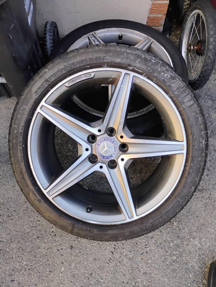 Set of 2 Mercedes 5 Star AMG Aluminum 18" Rims w/ Pirelli - photo 3
