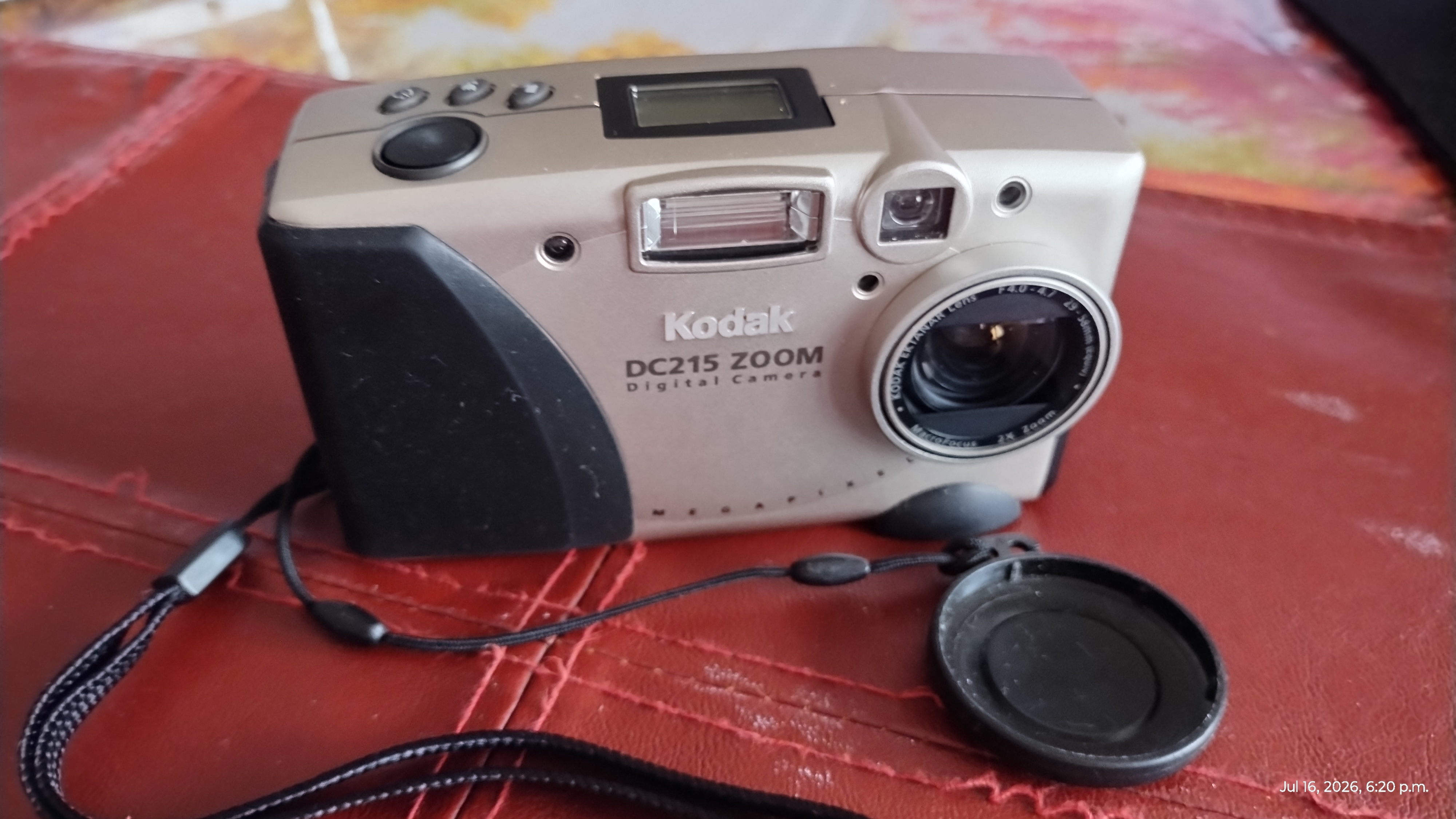 Vintage Kodak DC215 Digital Camera