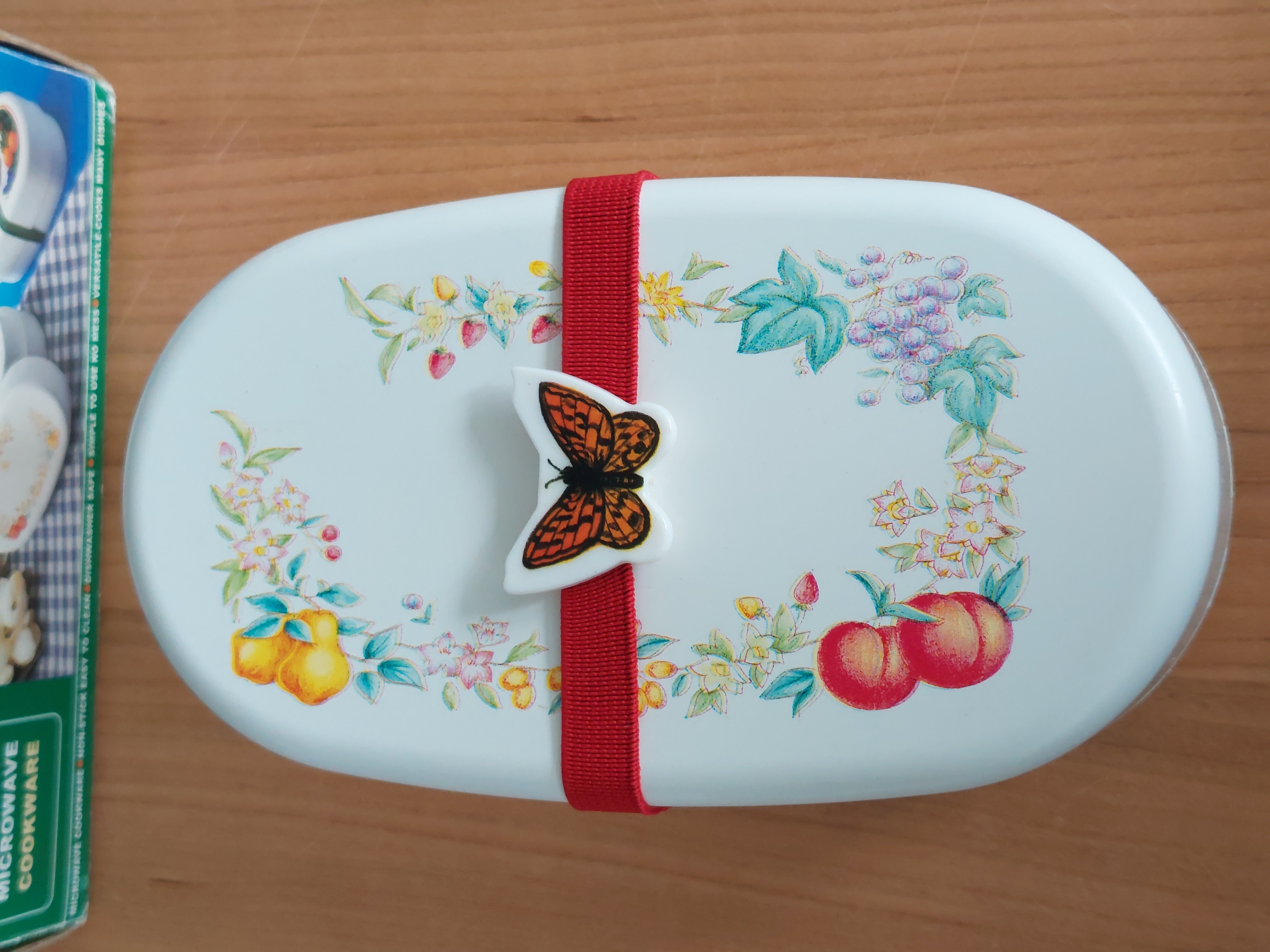 Butterfly Lunch Box with Cutlery Microwave Dishwasher Safe - photo 4