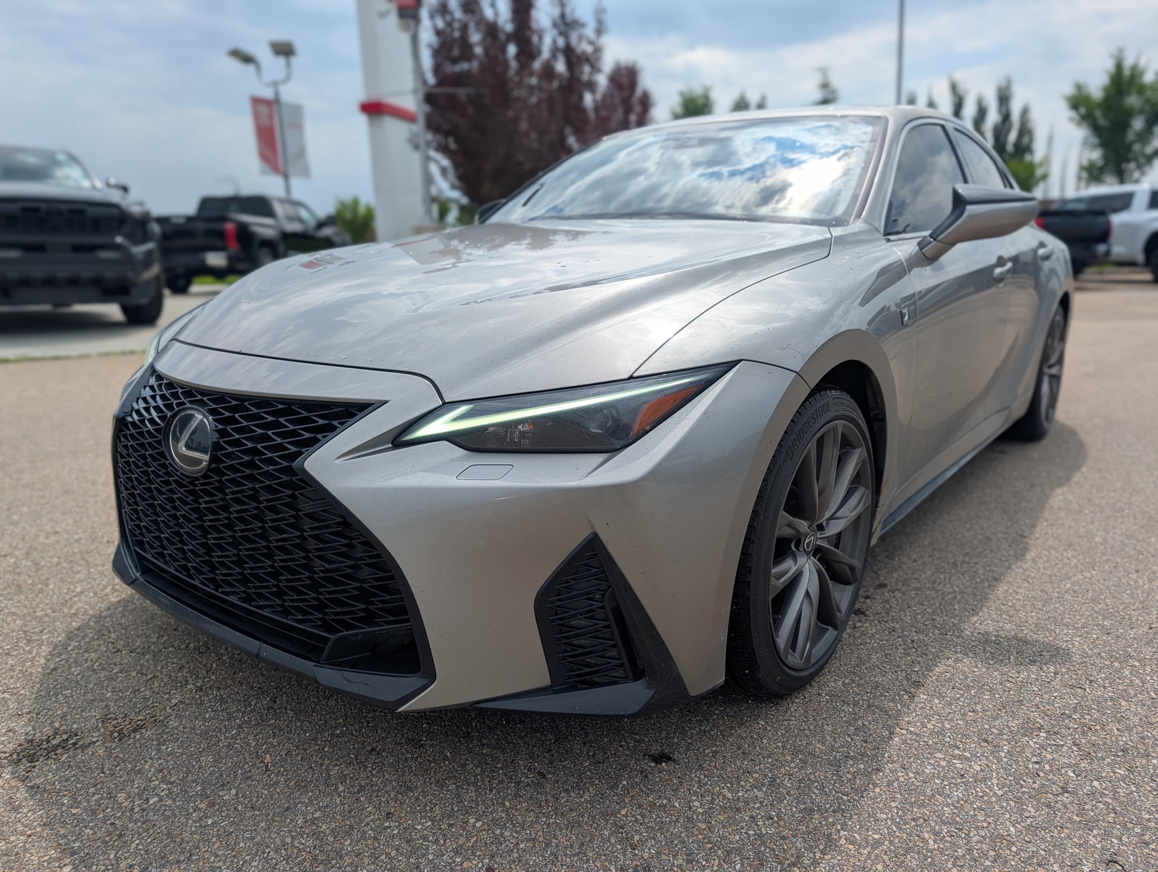 2021 Lexus IS 300 - photo 3