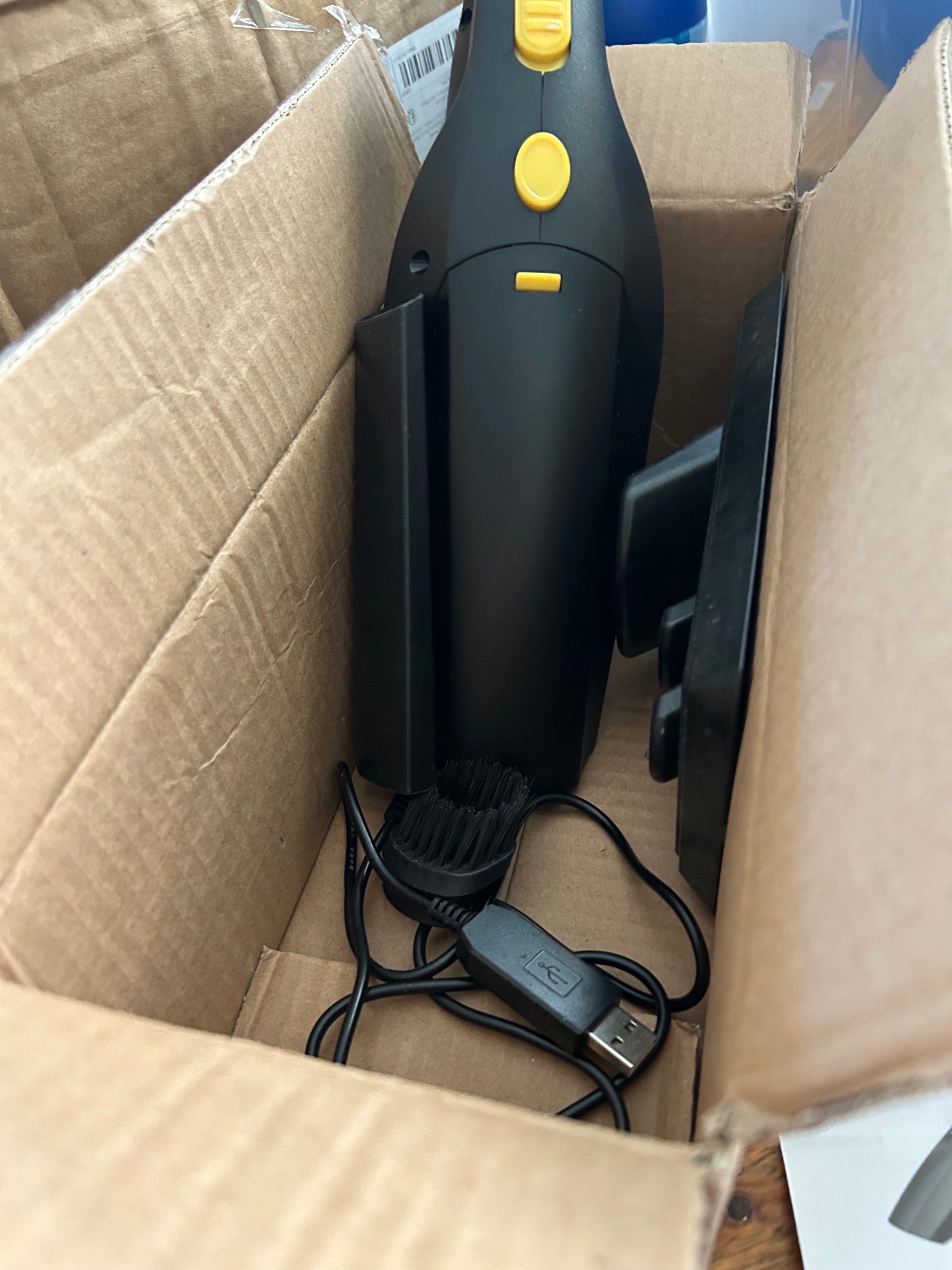 Cordless Hand Vacuum - photo 2