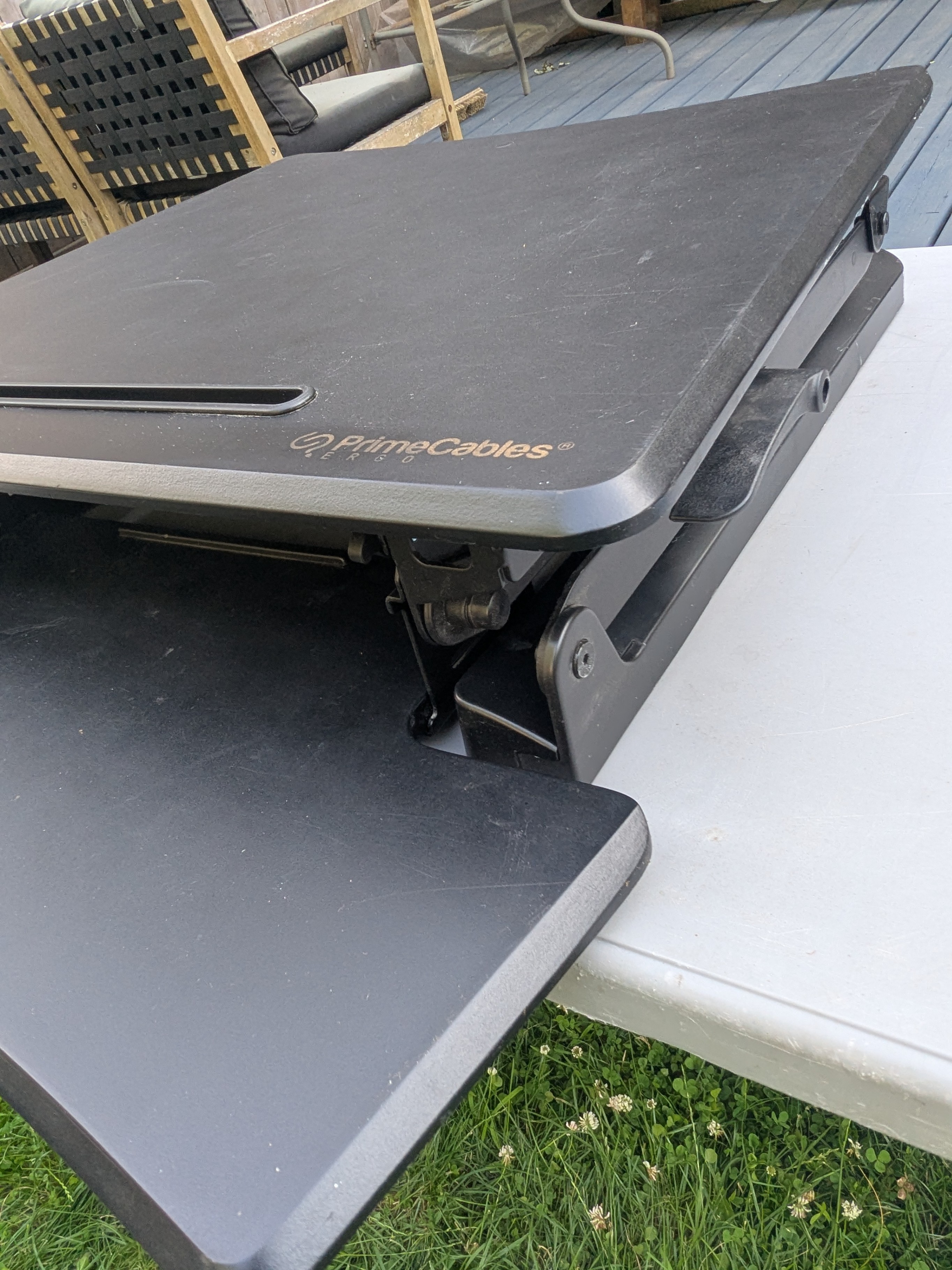 Height Adjustable Sit/Stand Desk Riser - photo 5