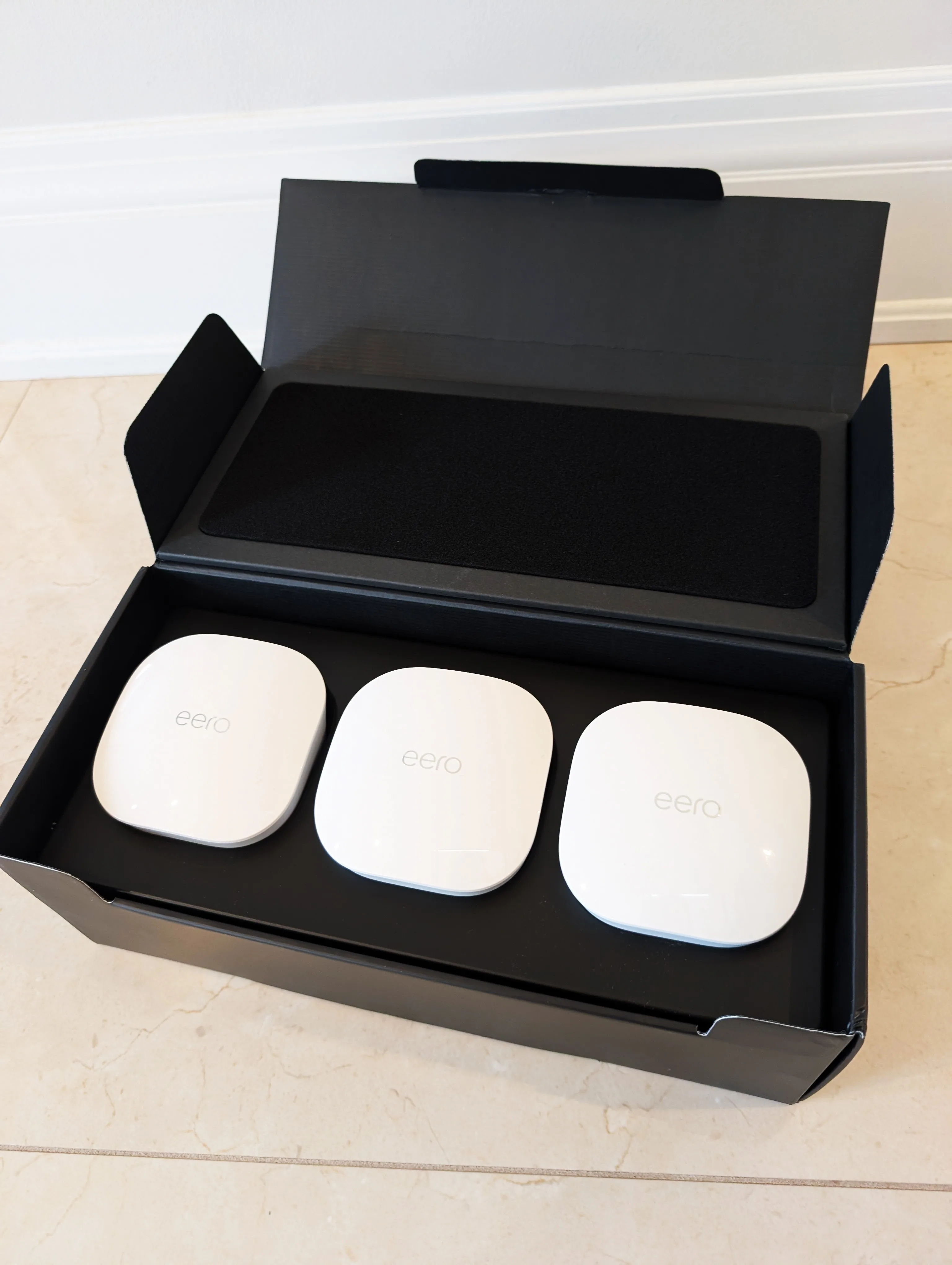 Eero mesh wifi system 3 pack model J010001 - photo 3