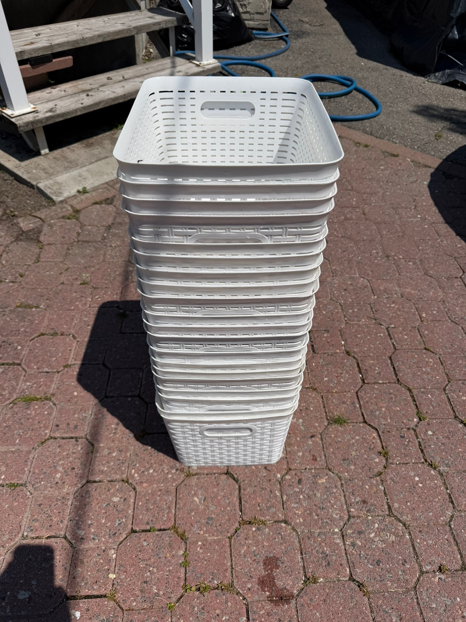 Lot of White Storage Baskets - photo 4