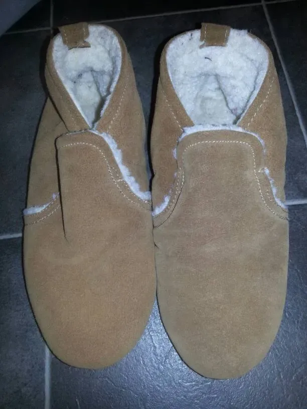 Isotoner Warm Booties Size 6.5-7.5
