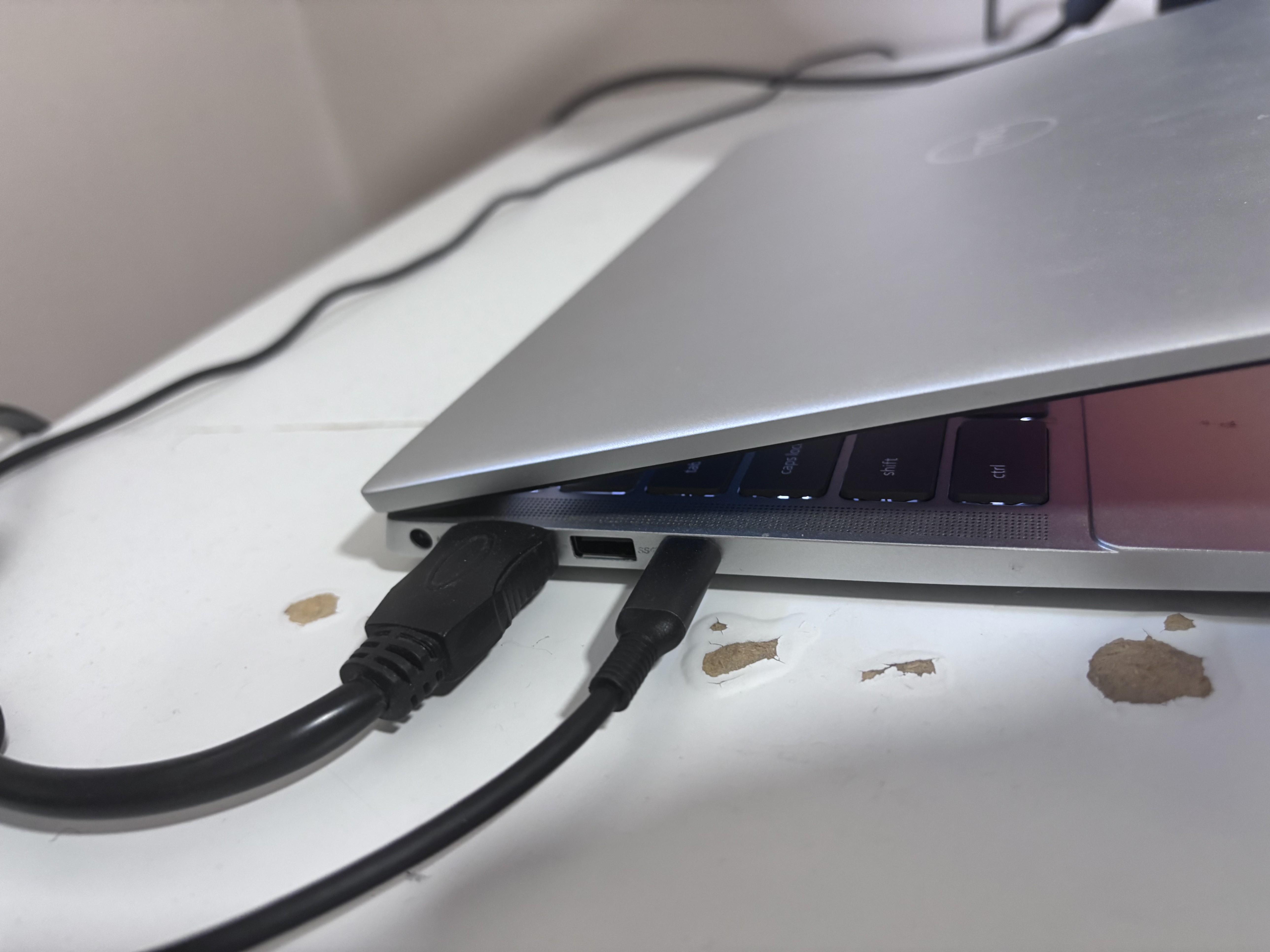 Dell Inspiron 5430 - i7 1360P - Very Good Condition - photo 4