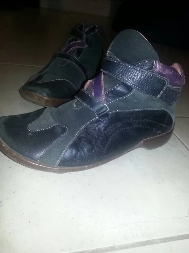 Real Leather & Suede Unique Think! Designer Brand Purple Booties - photo 3