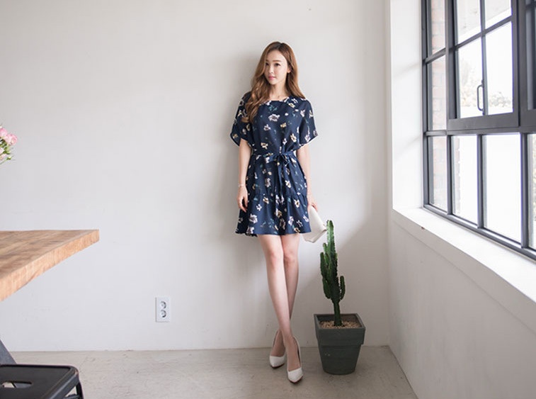 Navy Floral Print Short Sleeve Dress - photo 3