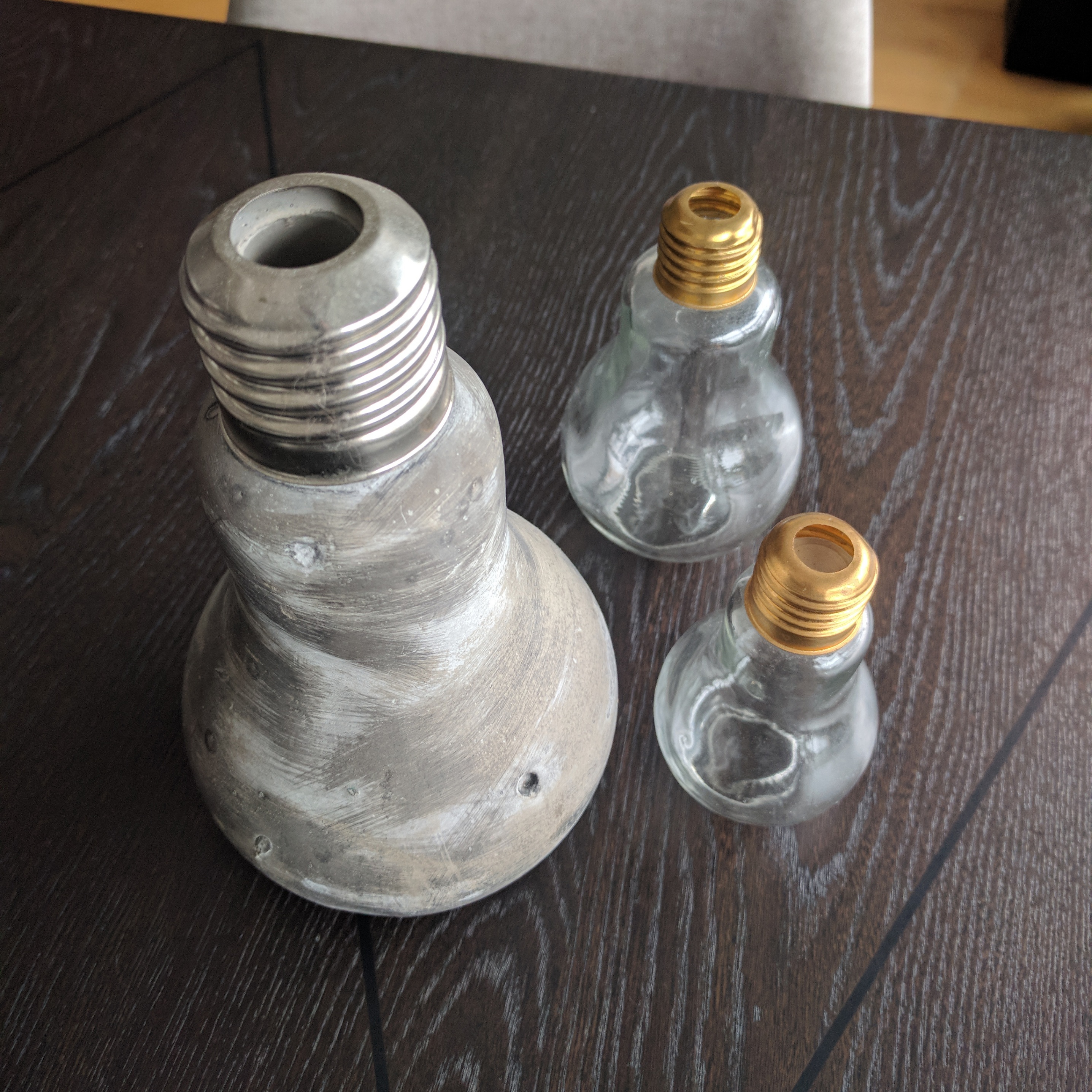Concrete and Glass Bulb Decorative Flower Vase - photo 2