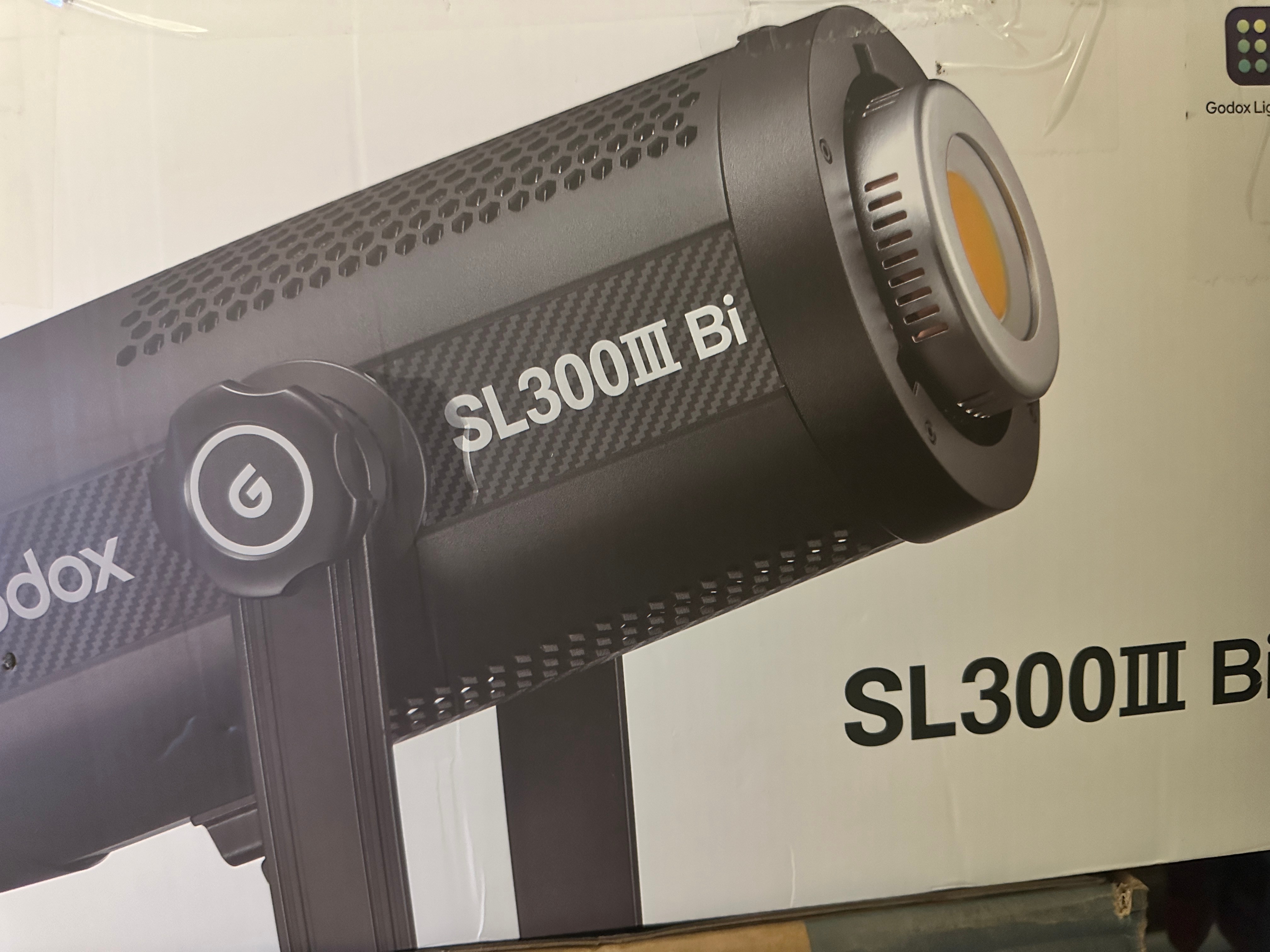 Godox SL300IIIBi 330W LED Video Light Studio Film CCT 2800-6500K