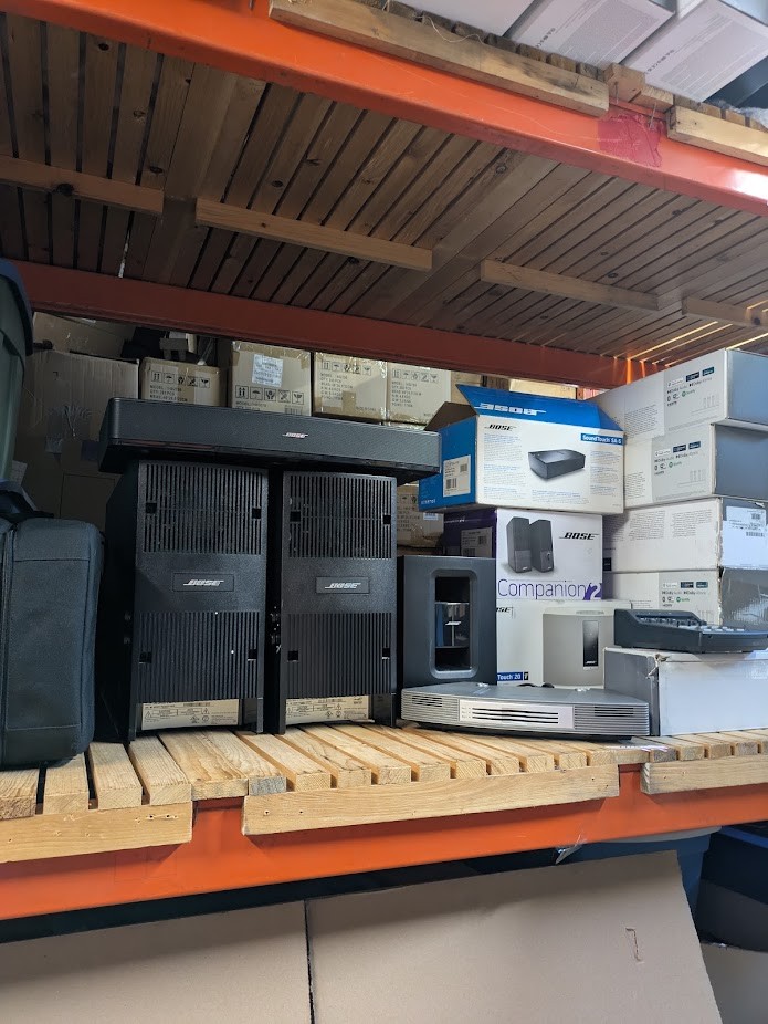 Bose — Soundbars + Home Speakers (550,700, etc) | Used