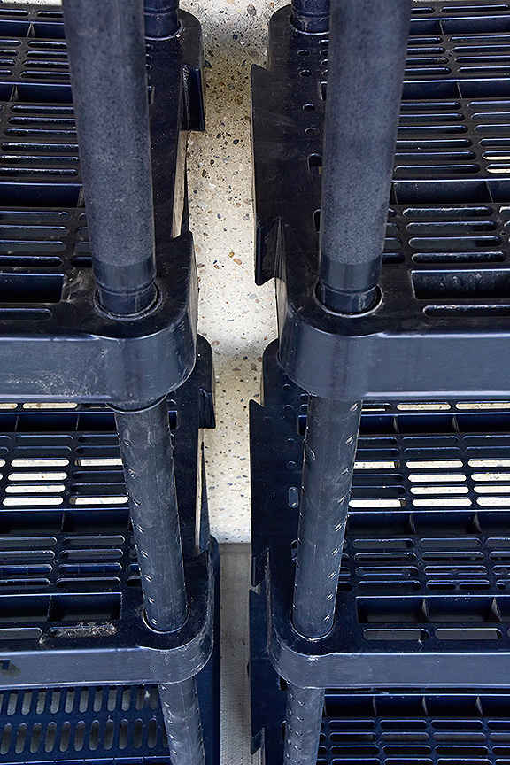 4-Tier Black Plastic Storage Shelving Unit (2 Available) - photo 2