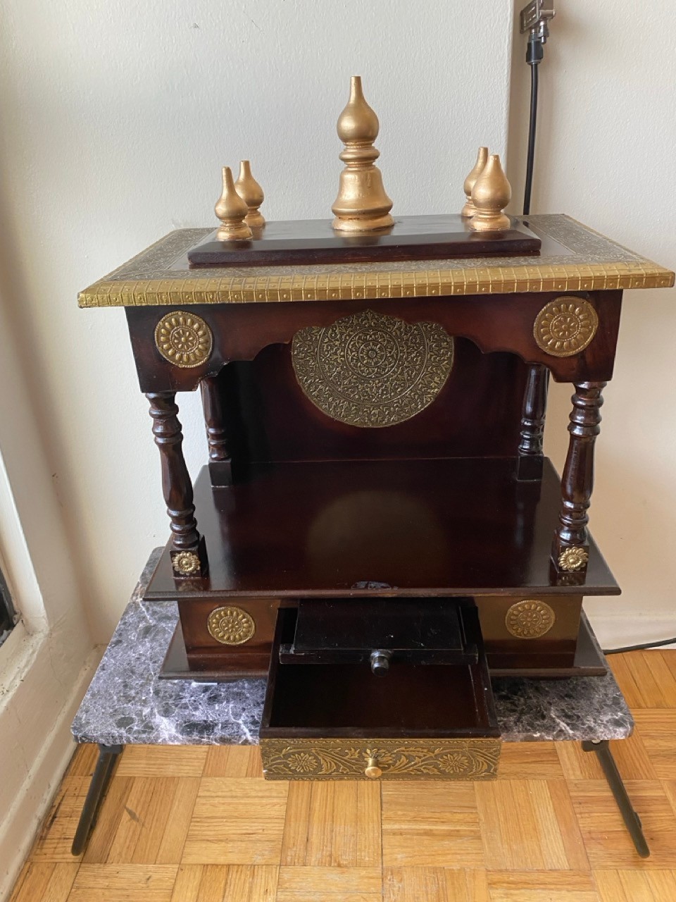 Wooden Pooja Mandir + Solid Brass Samai (Oil Lamps) - photo 5