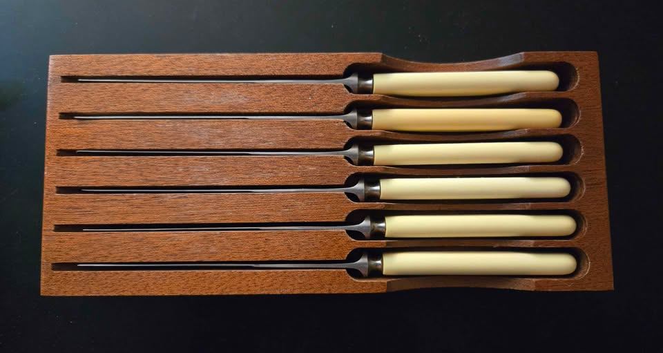 Set of 6 vintage Haddon Hall Steak Knives - photo 2