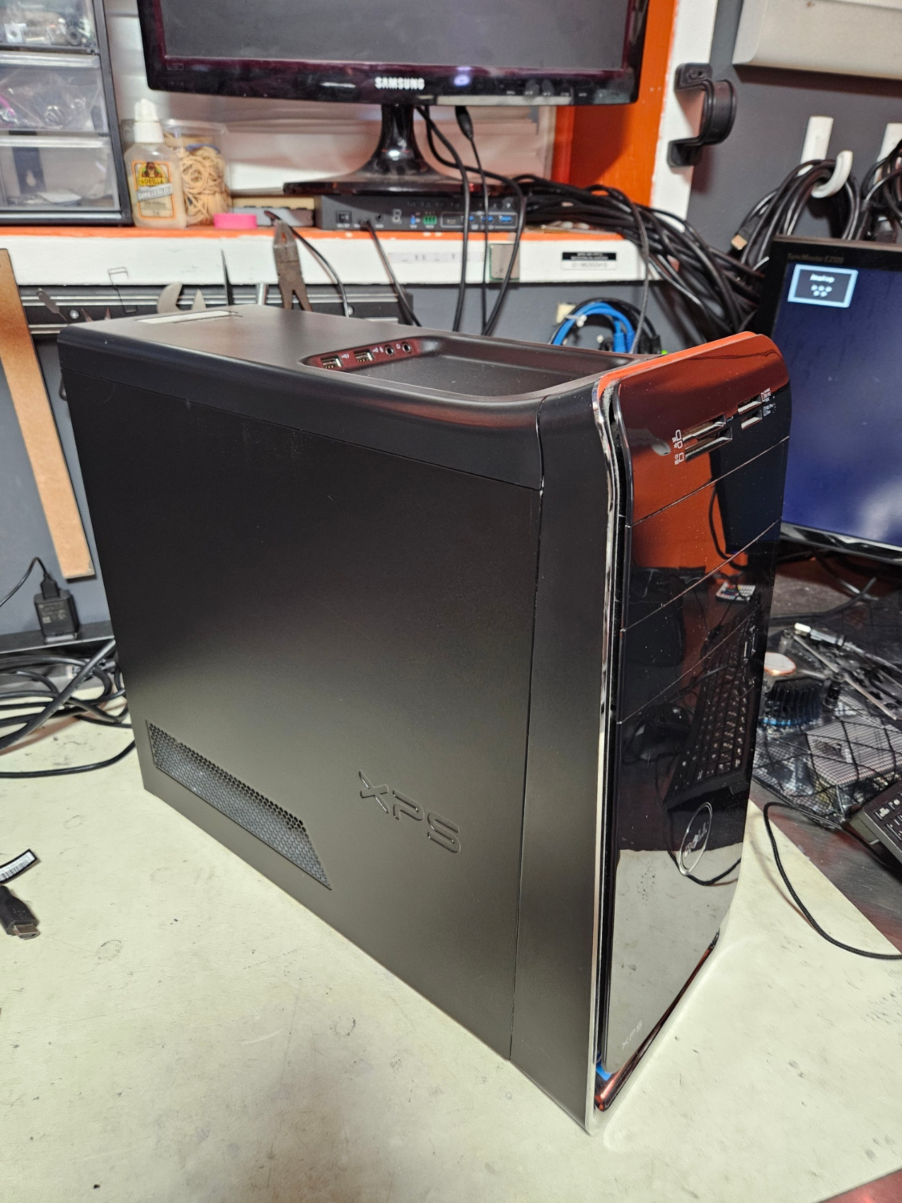 Dell XPS 8700 Desktop – i7-4770 / 32GB RAM / 238GB SSD