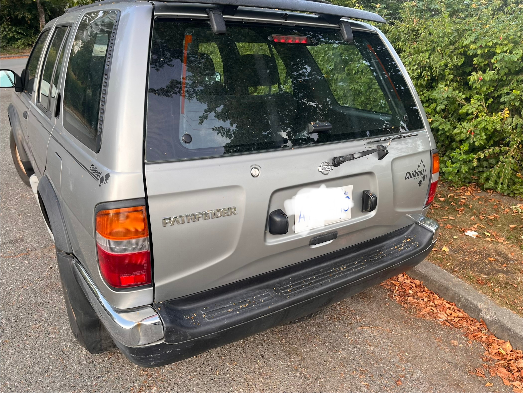 1998 Nissan Pathfinder with Manual Transmission - photo 5