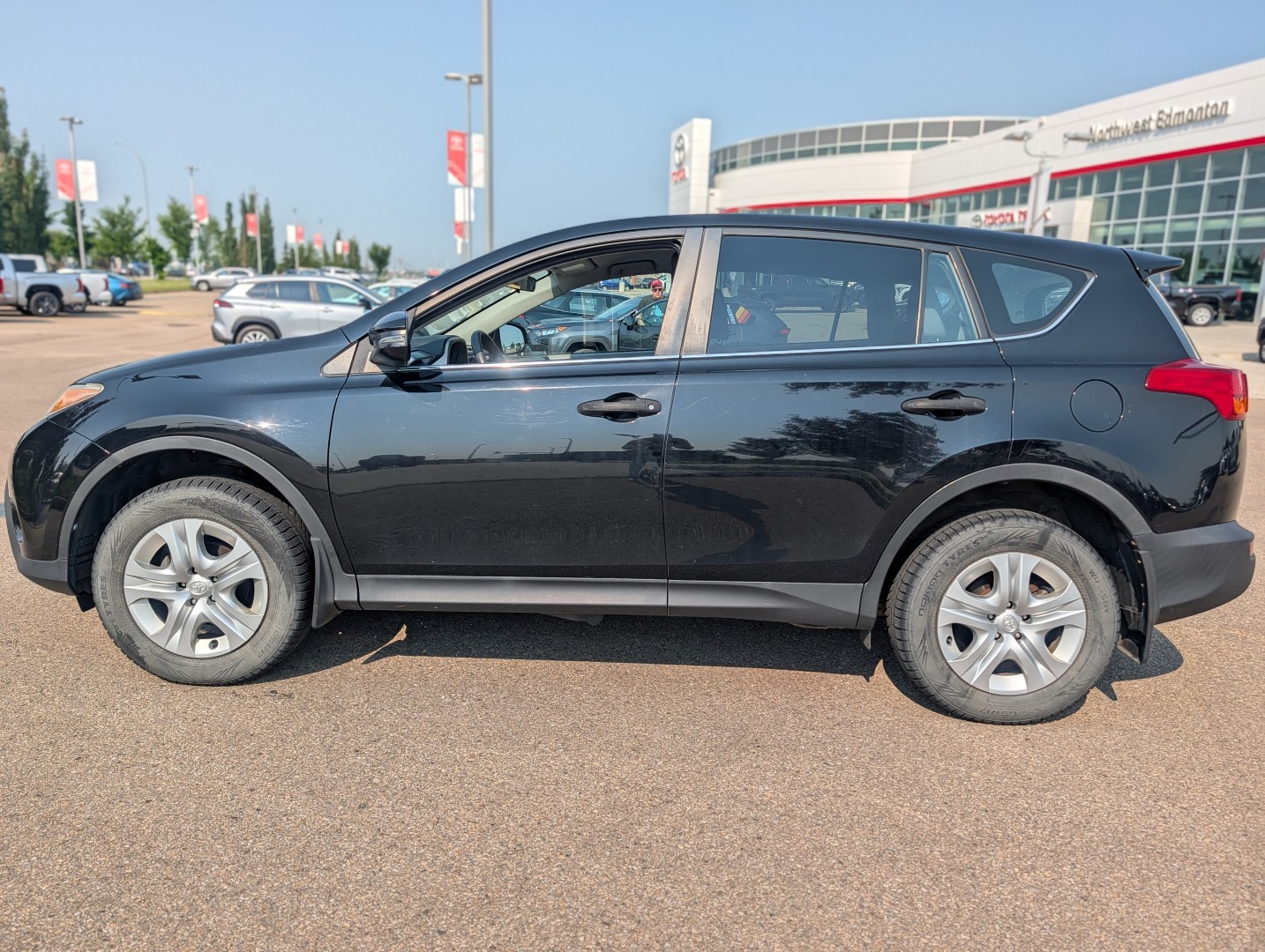 2013 Toyota RAV4 - photo 4