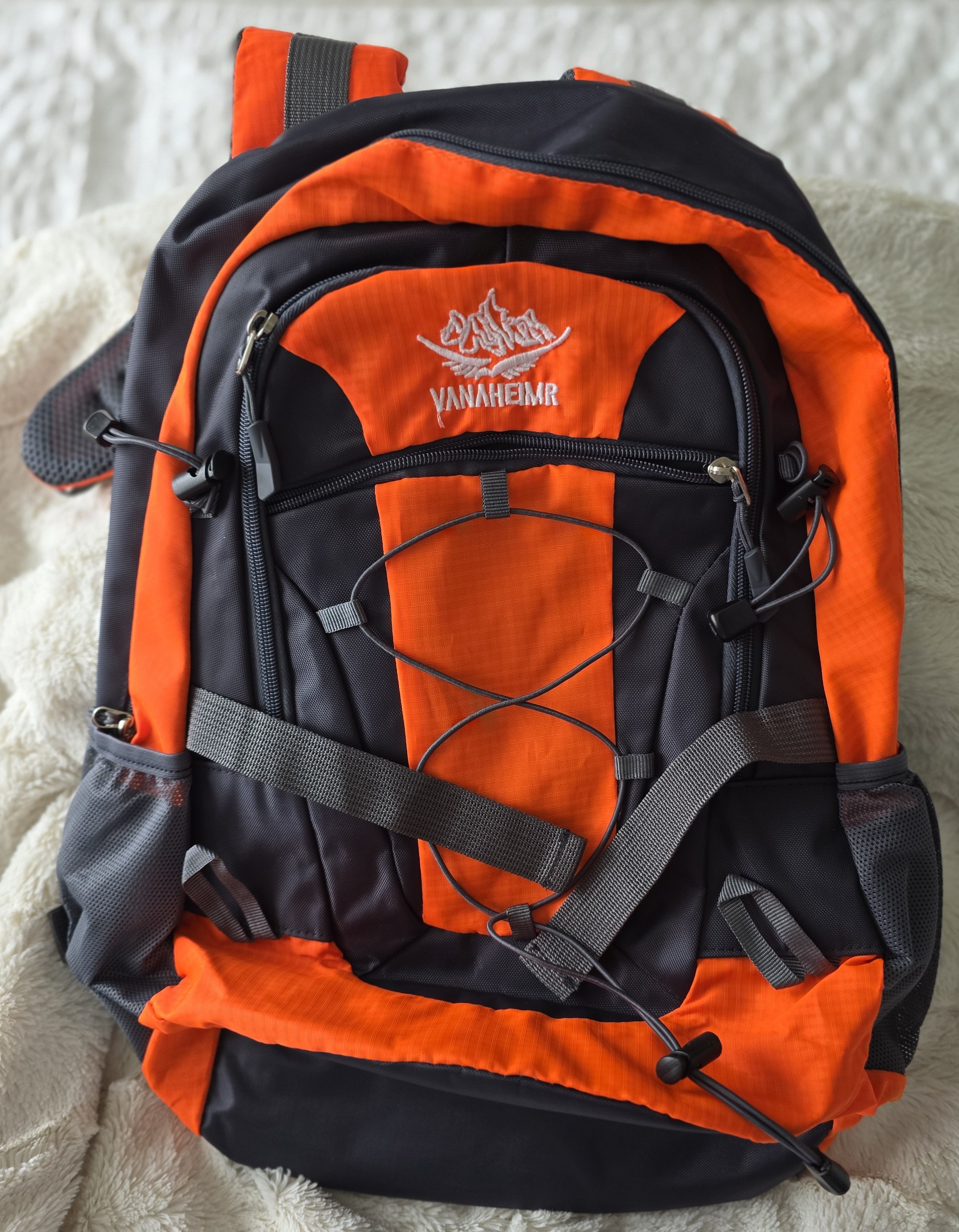 Backpack/Travel/Hiking/Lightweight/Large Capacity-BRAND NEW