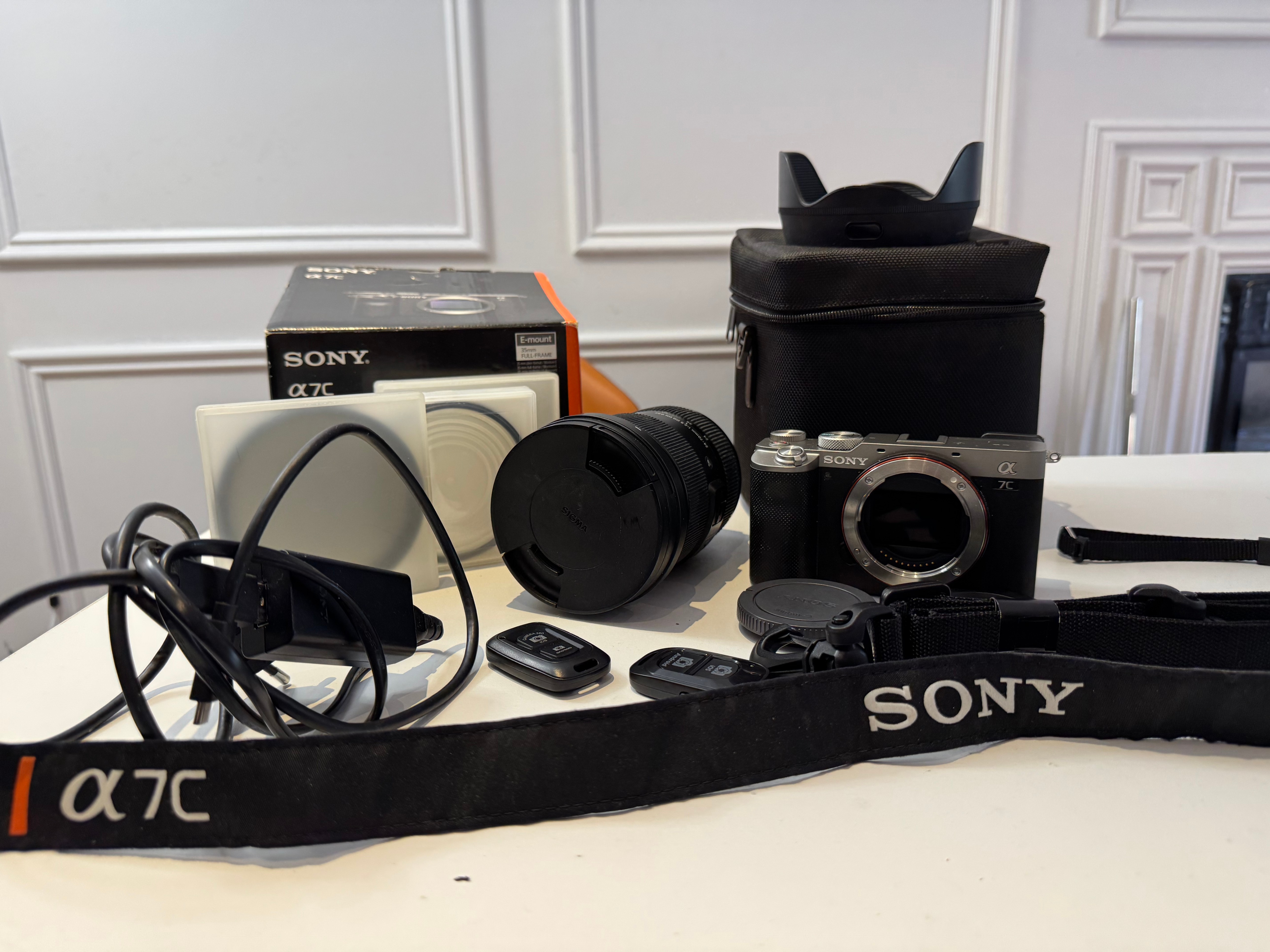 Sony a7C (Silver) + Sigma 24-70mm f/2.8 Art + extras