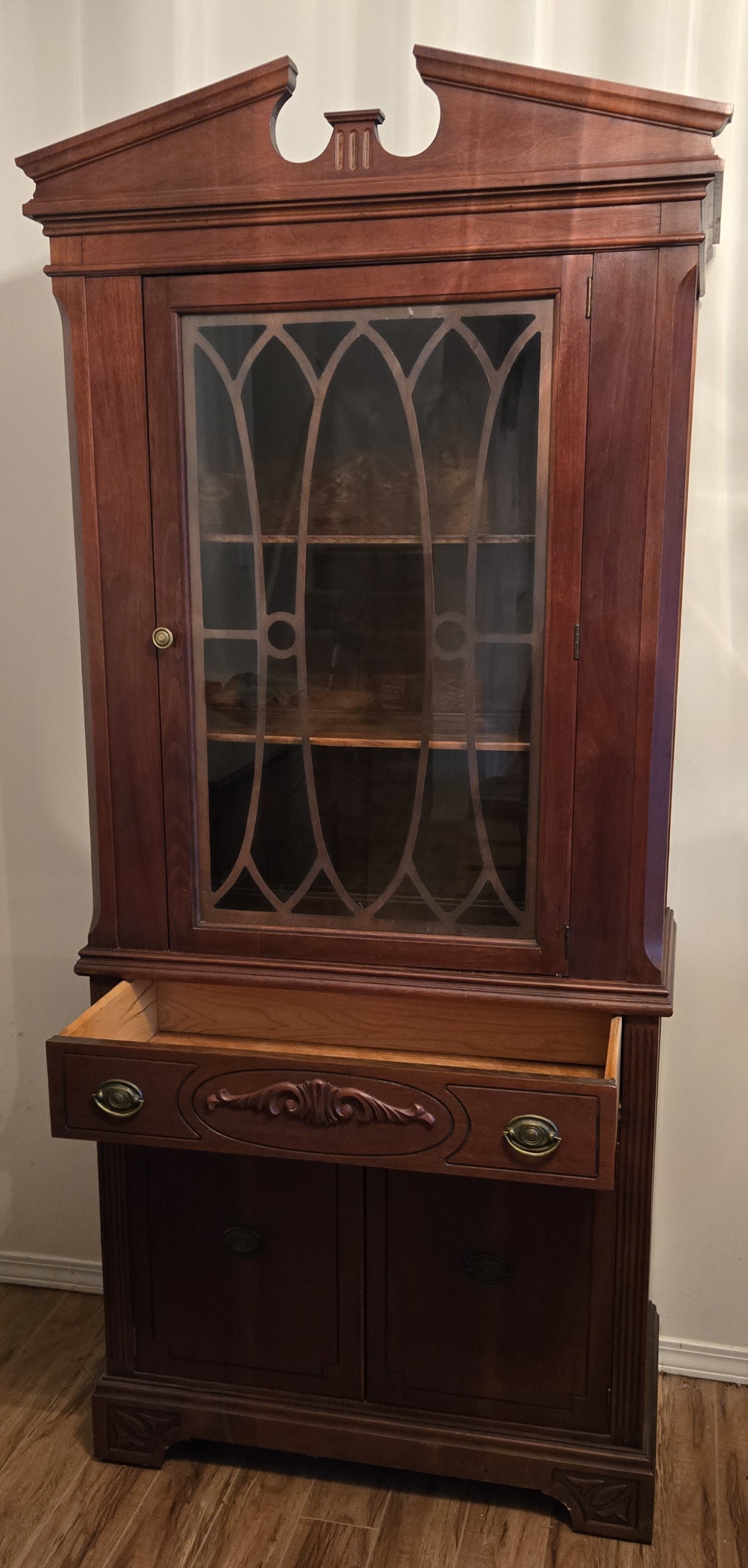 1920s Krug Bros. Federal Revival China Cabin - photo 2
