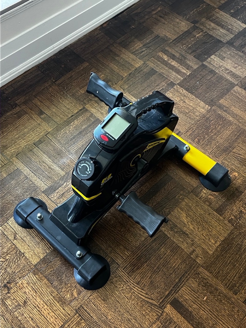 Vangona D2 Under The Desk Bike
