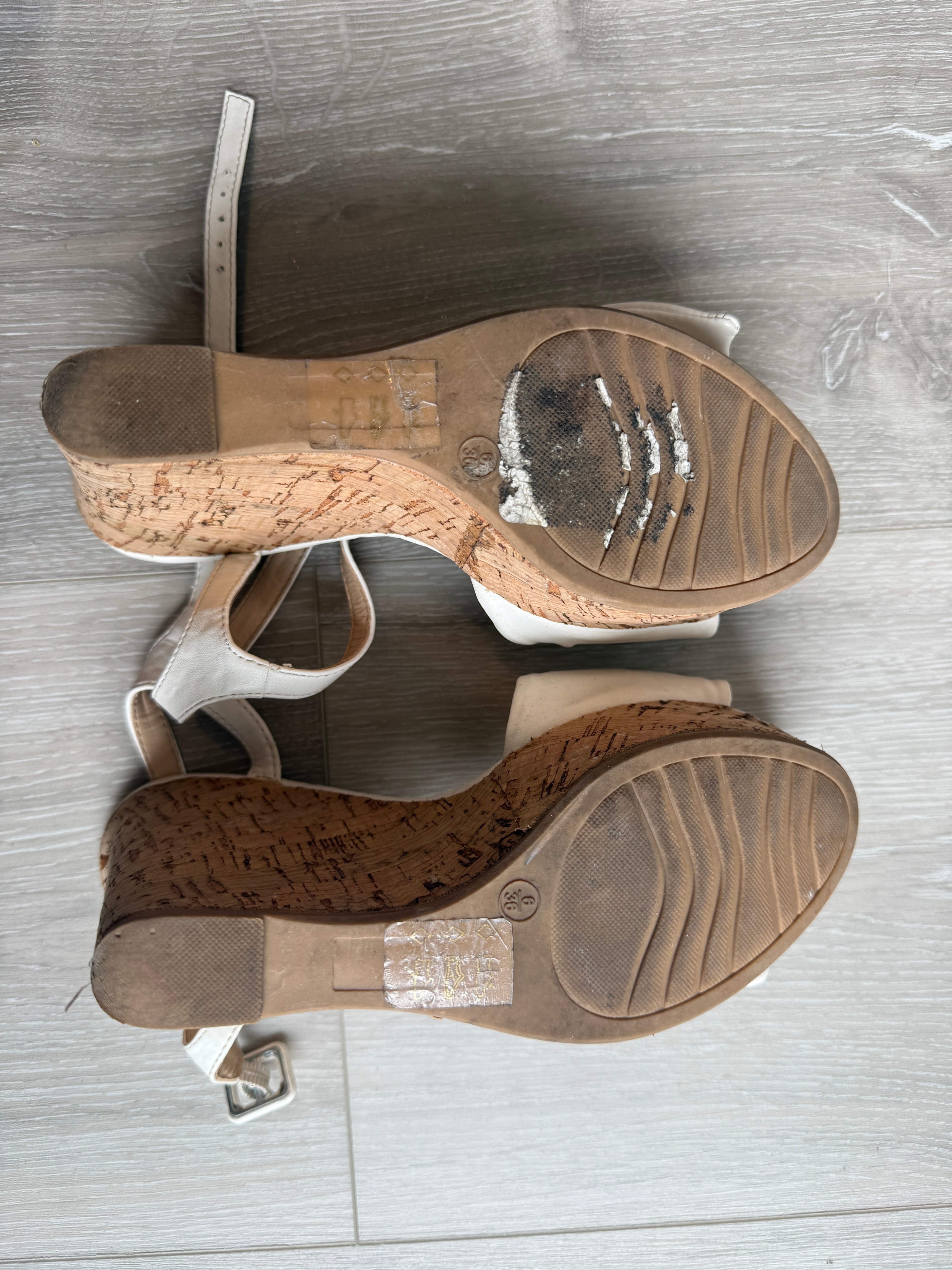 Le Château White Bow Cork Wedge Sandals Size 36 - photo 4