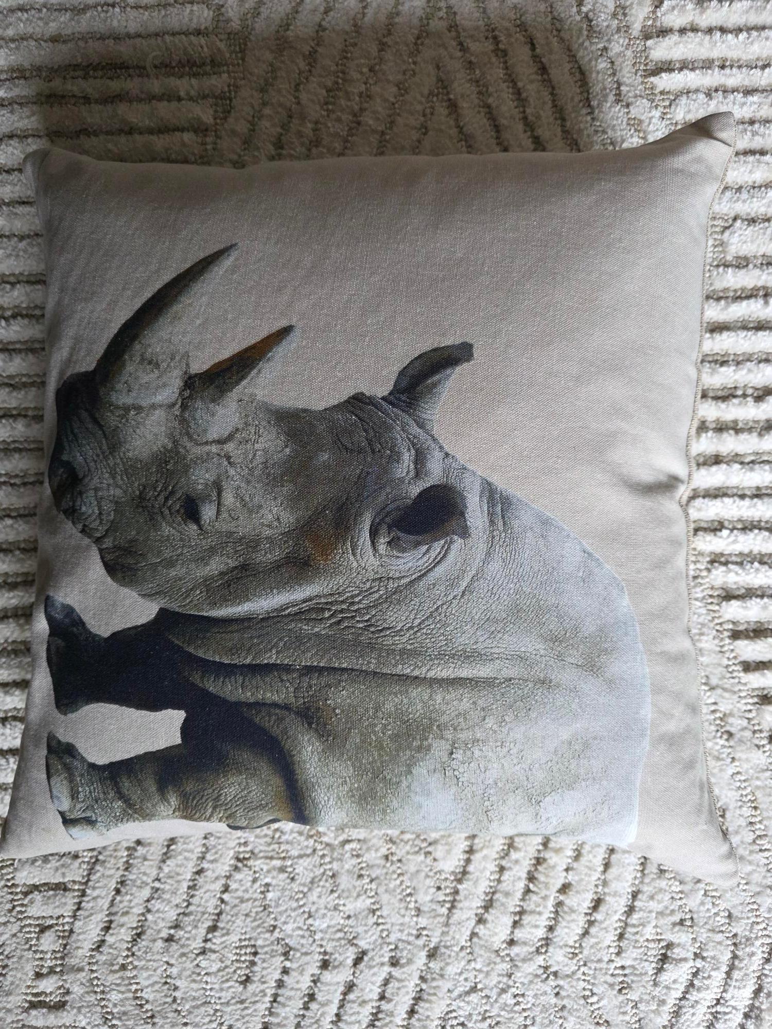 Set of 3 Decorative Throw Pillows - Zebra, Rhino, Elephant - photo 4