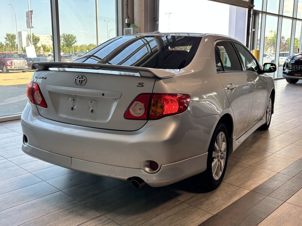 2010 Toyota Corolla - photo 5