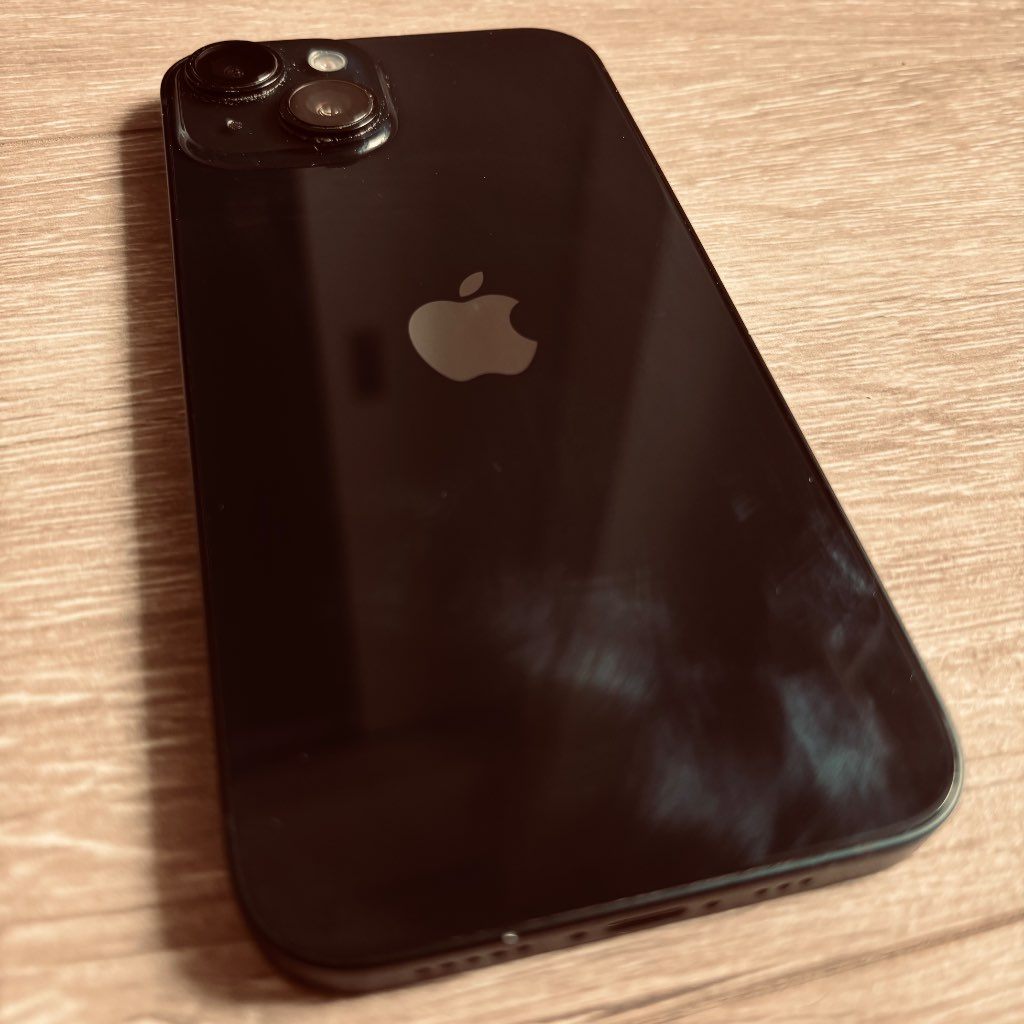 iPhone 14 - photo 3