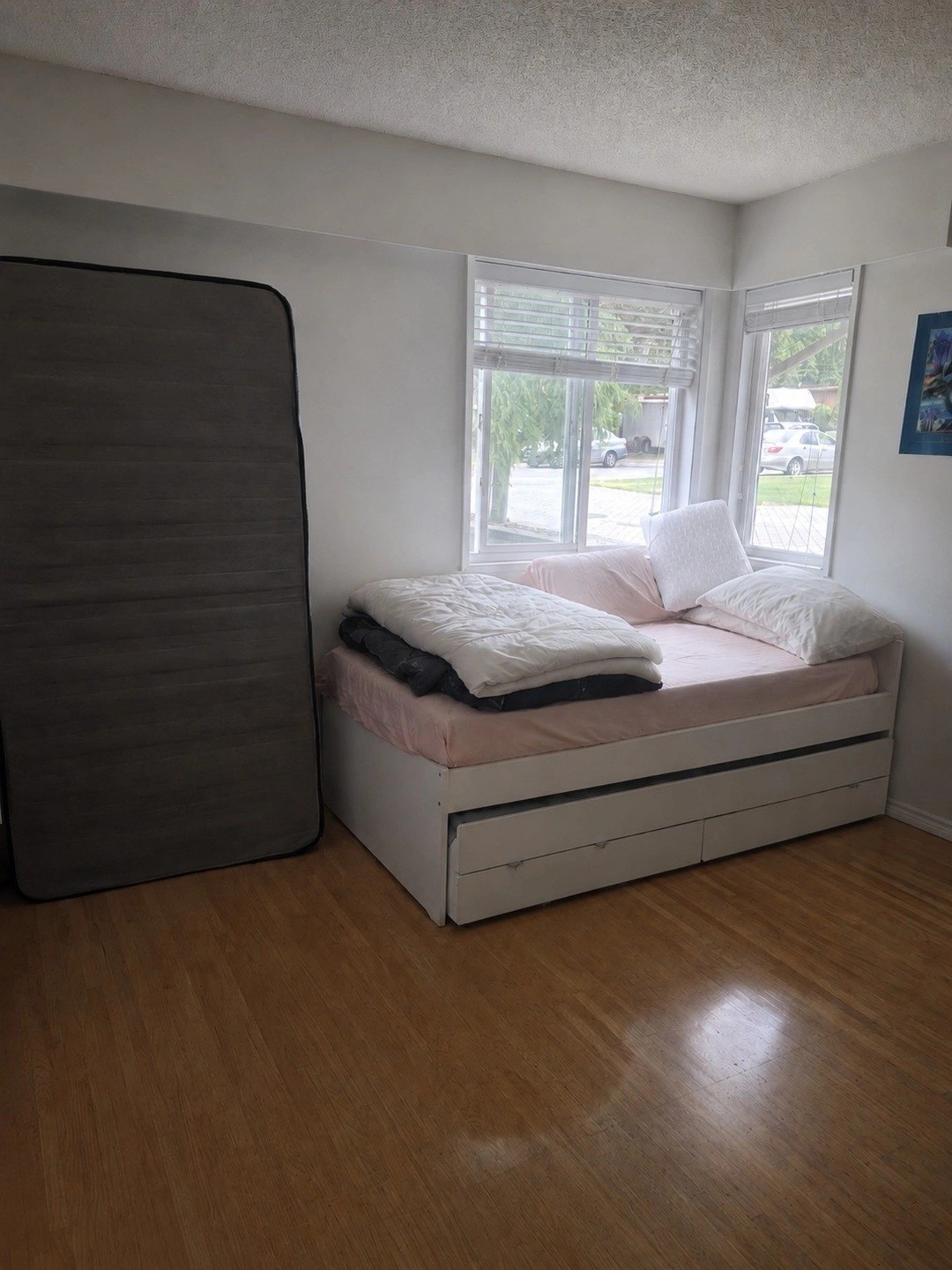 IKEA SLÄKT Twin Bed + Pull-Out/Storage - 1 Year Old - photo 2