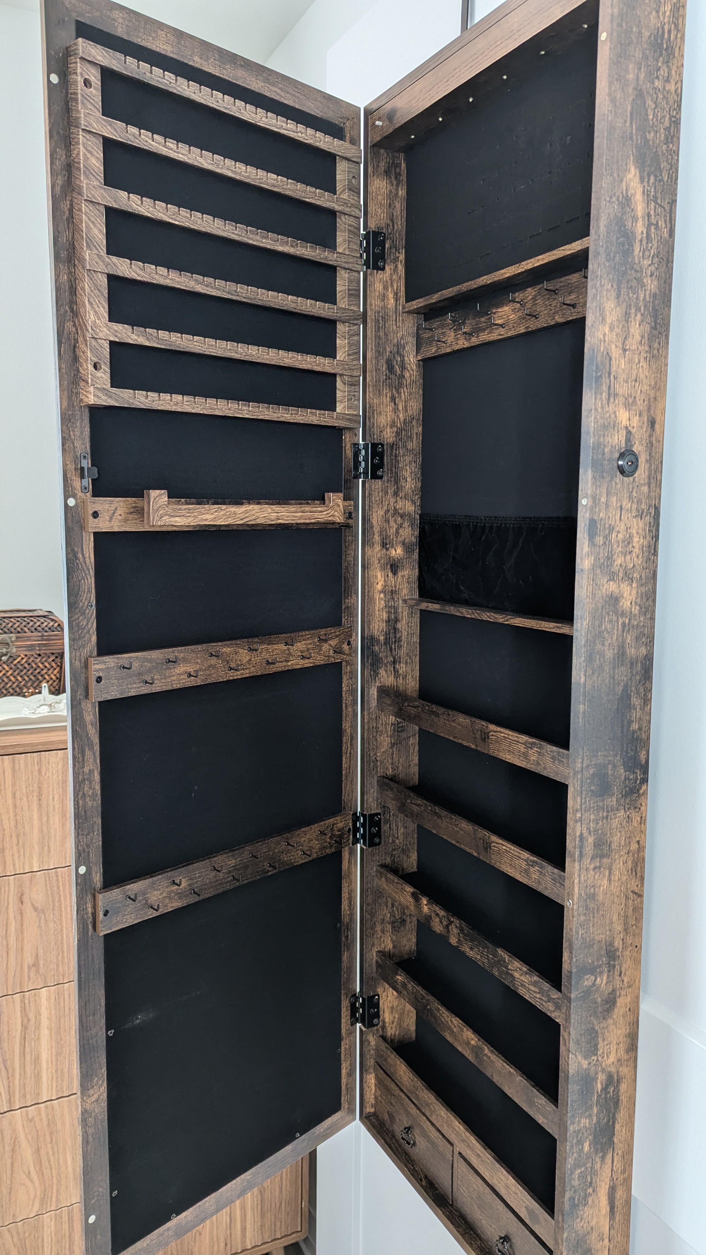 SONGMICS 6 LED Mirror Jewelry Cabinet (Excellent Condition) - photo 3