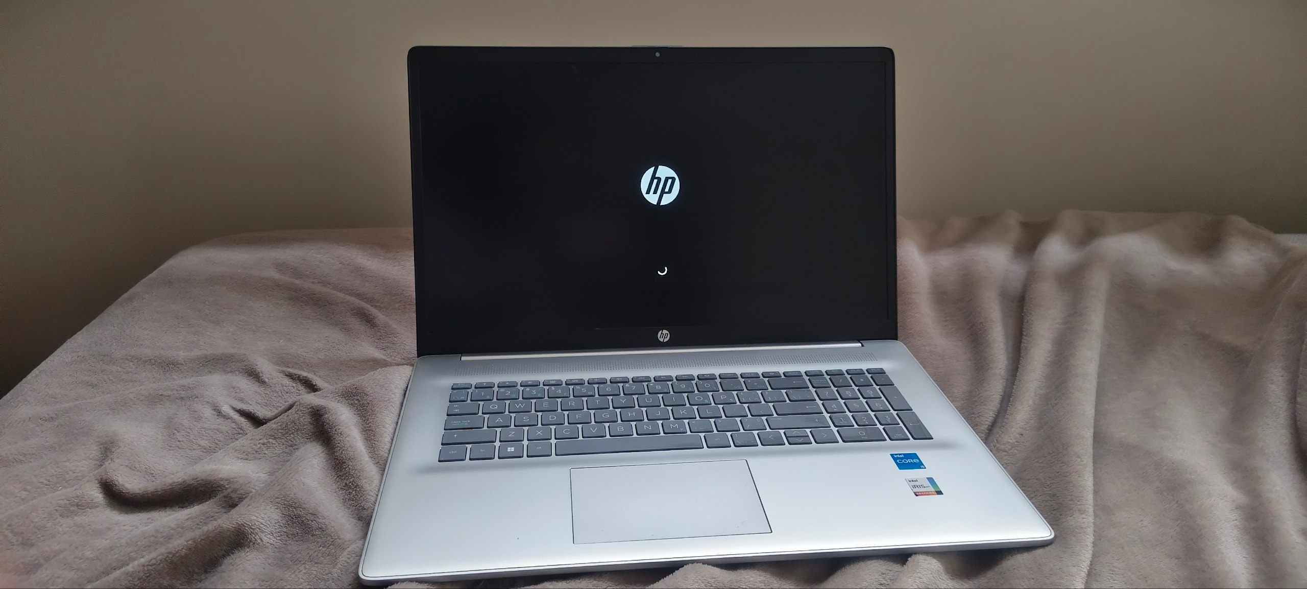 HP 17" Laptop – i5-1335U / 16GB RAM