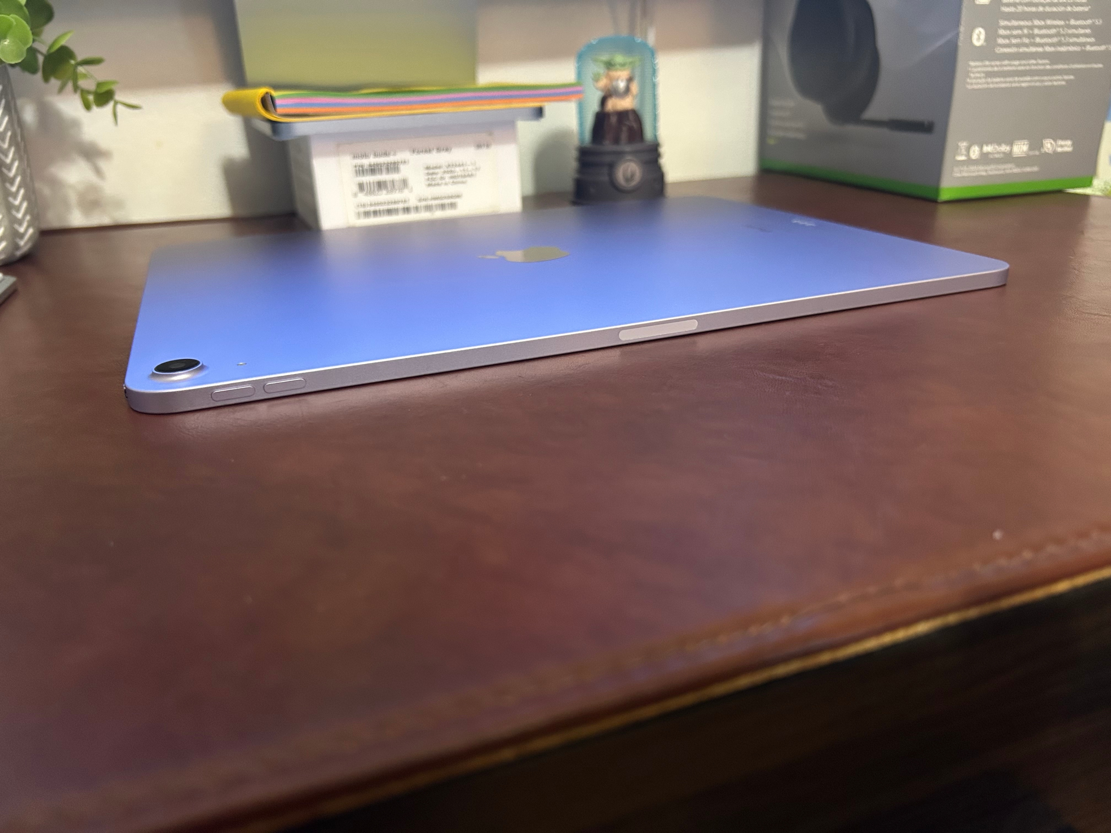 Apple iPad Air 13" M2 (2024) 256GB Purple - Excellent Condition - photo 3