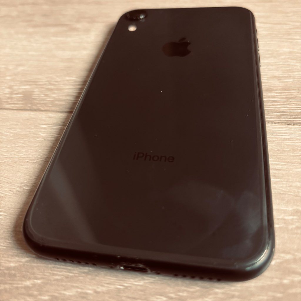 iPhone XR - photo 3