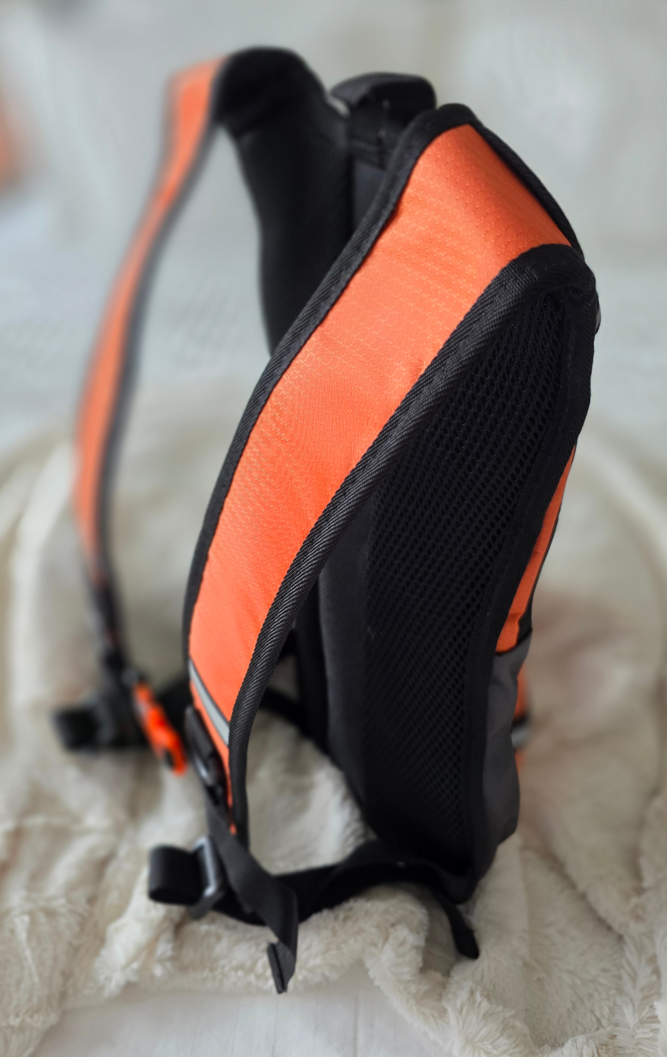 Unisex Slim ORANGE Multi Use-Hiking-Cycling-Running-BRAND NEW - photo 3