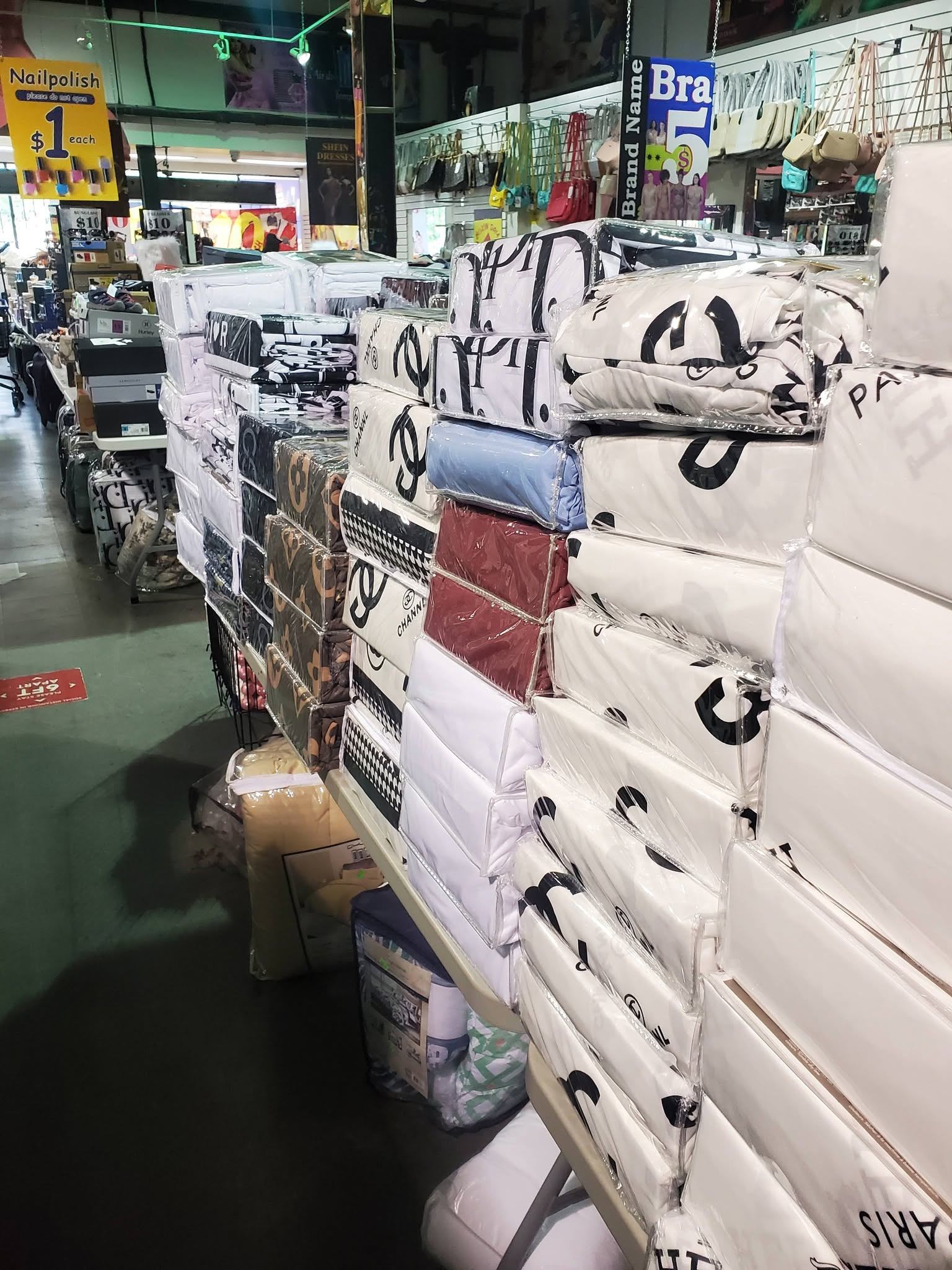 Assorted Premium Quality Duvet & Bedsheet Sets - photo 2
