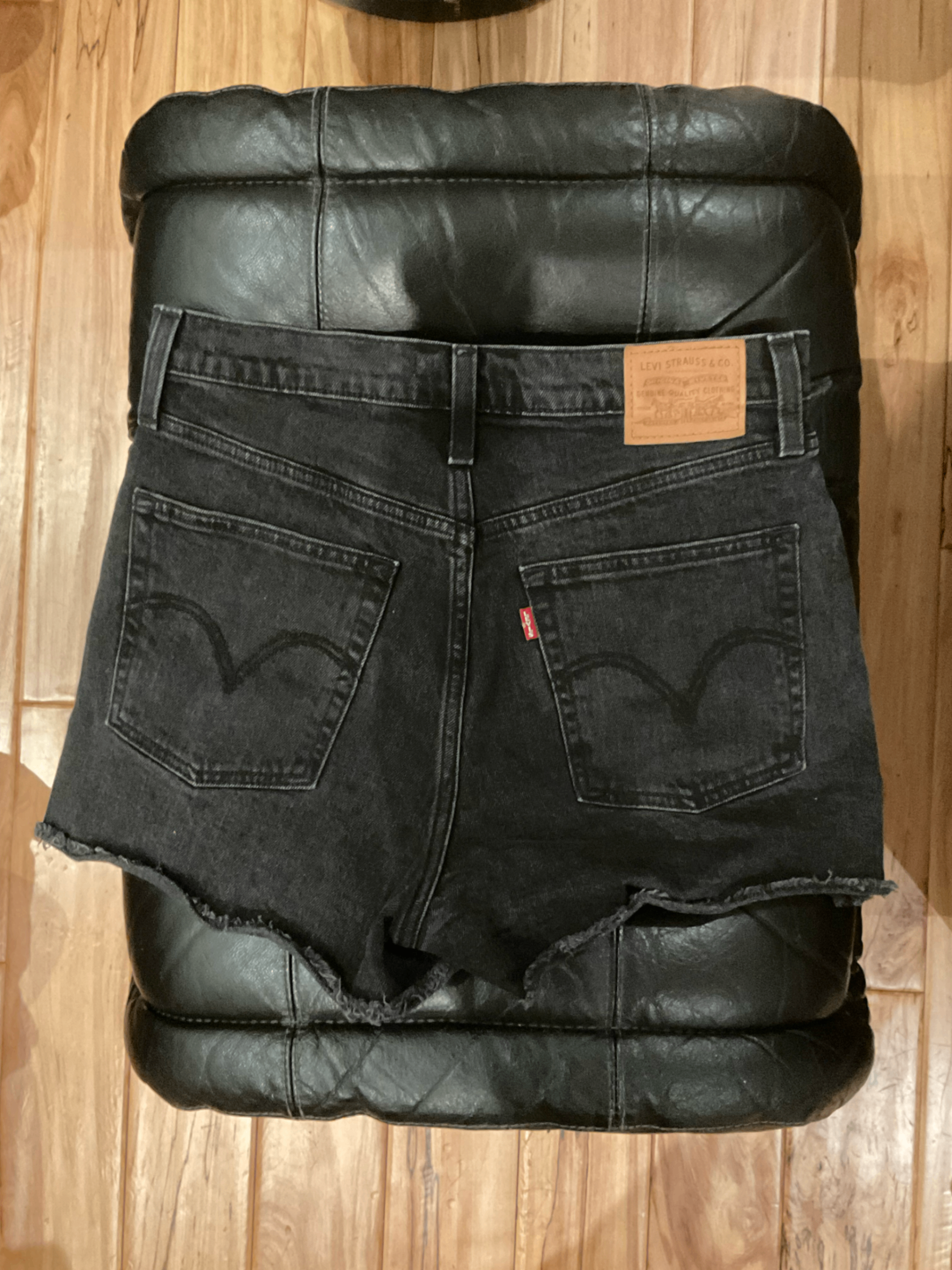 Levi's ribcage shorts size 29 - photo 2