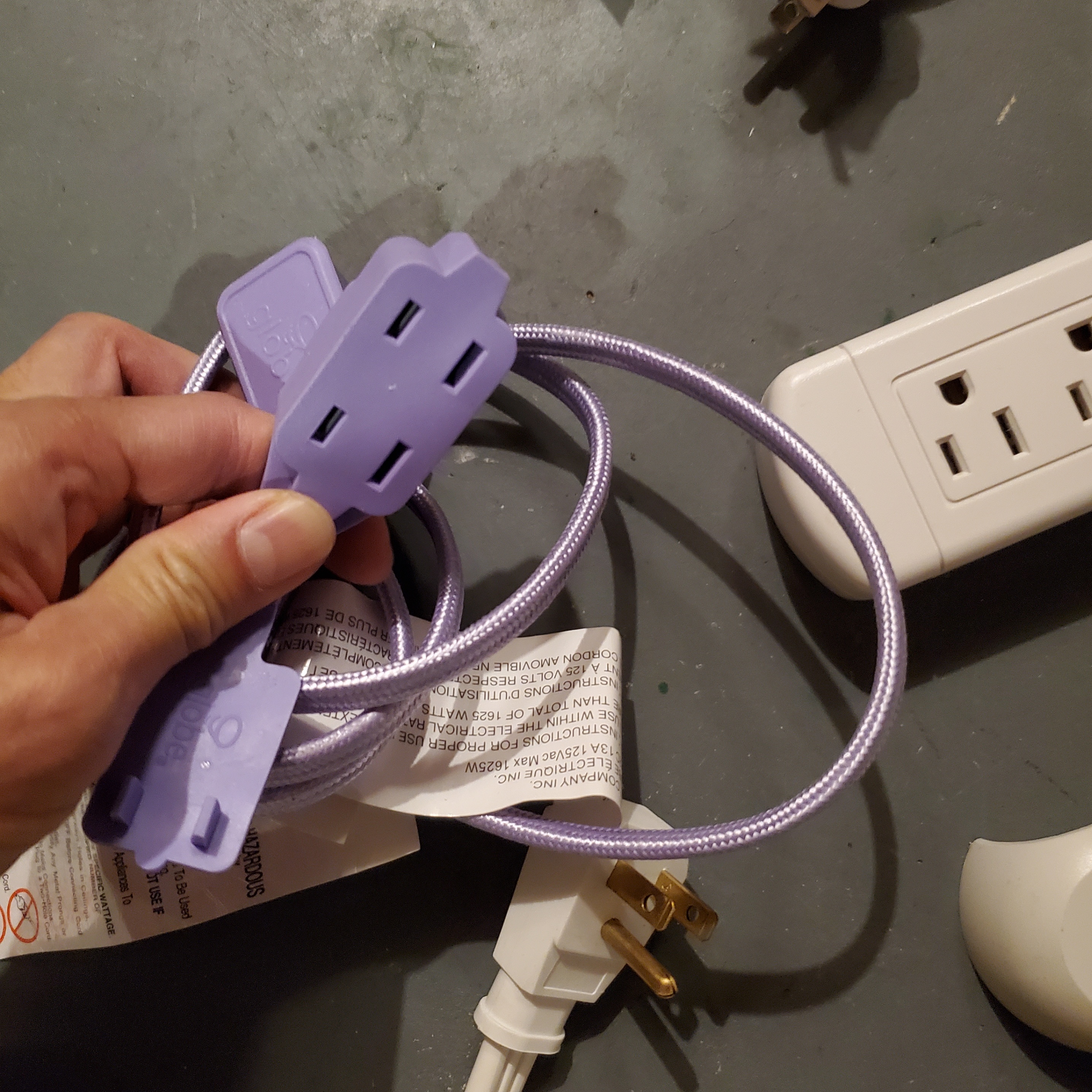 Power bars and extension cords - photo 4