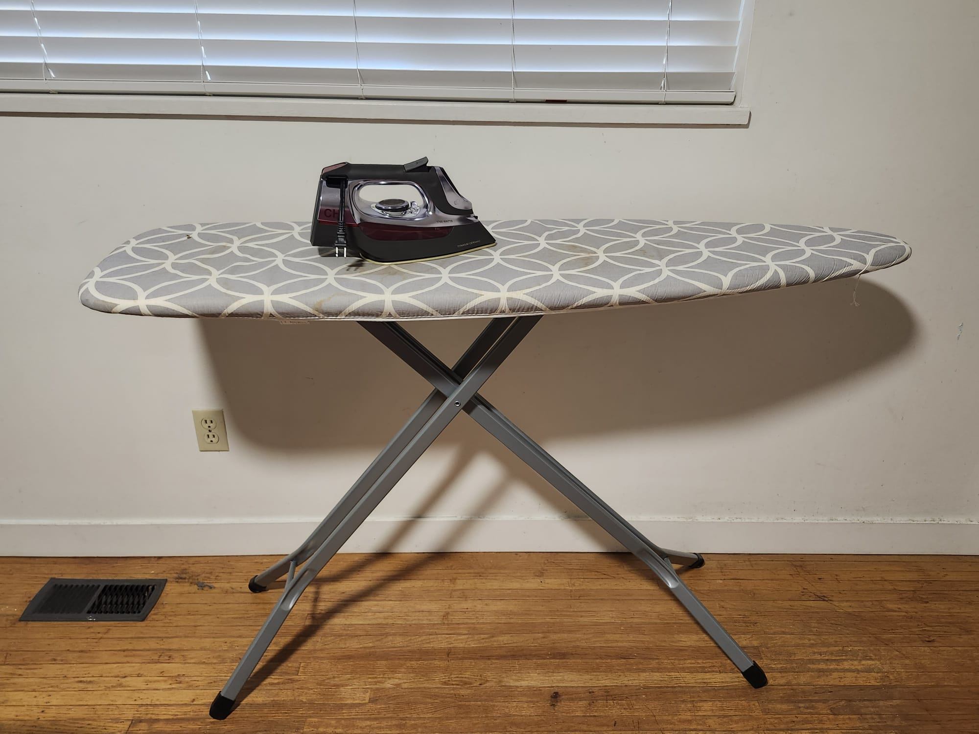 Ironing Board and Clothes Iron Bundle
